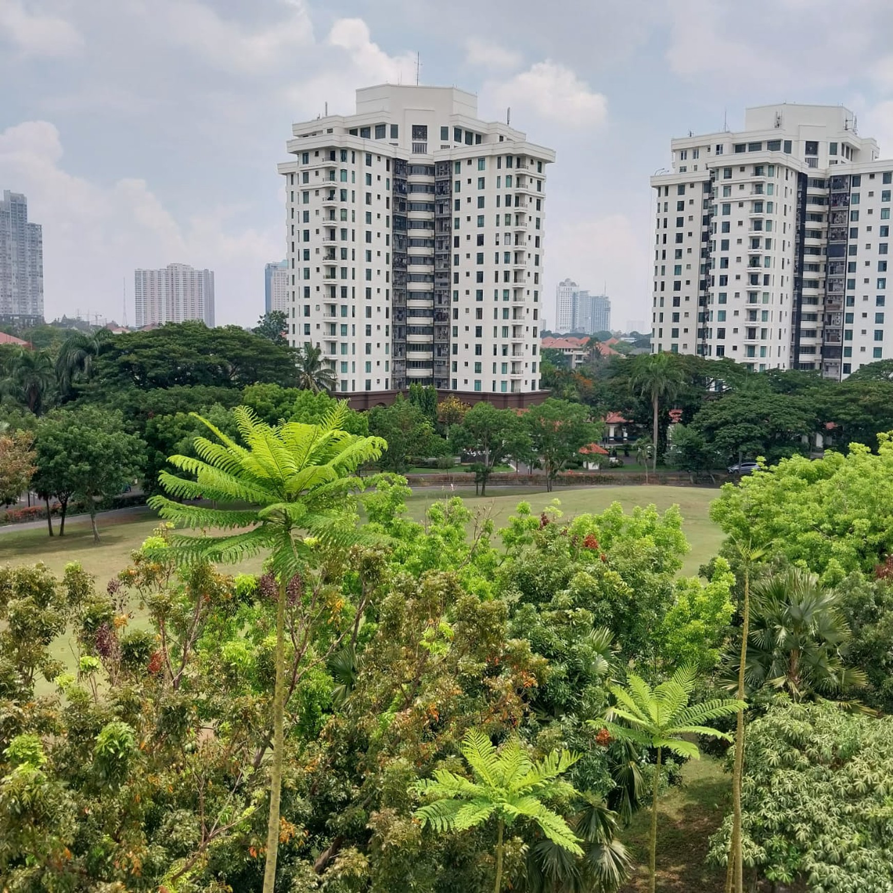 Apartemen The Rosebay 