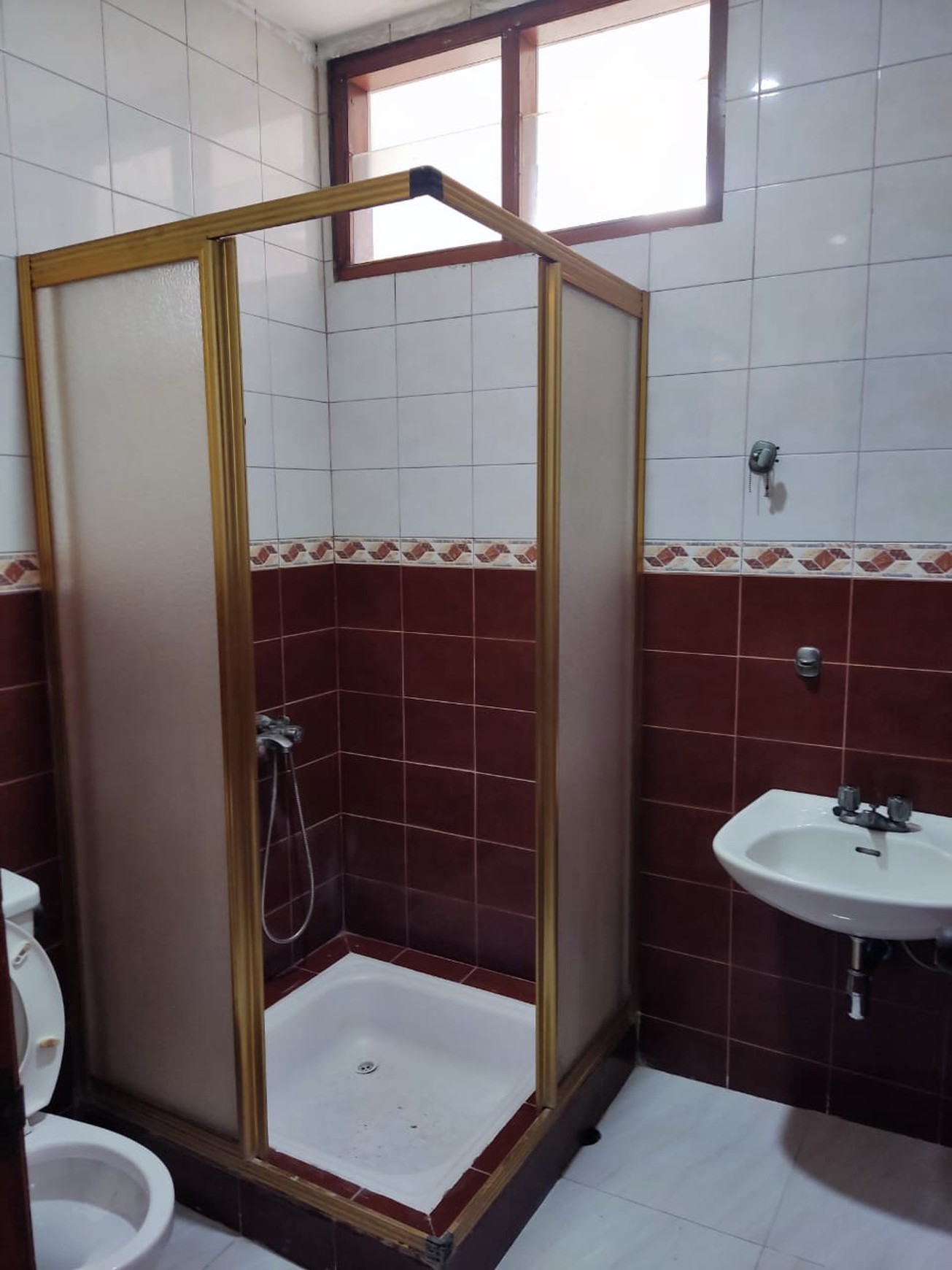 Townhouse Ciracas 5 Kamar Tidur