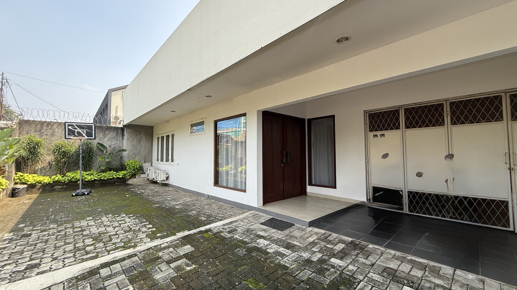 BEAUTIFUL HOUSE AT CIPETE AREA, NEAR FRANCE SCHOOL