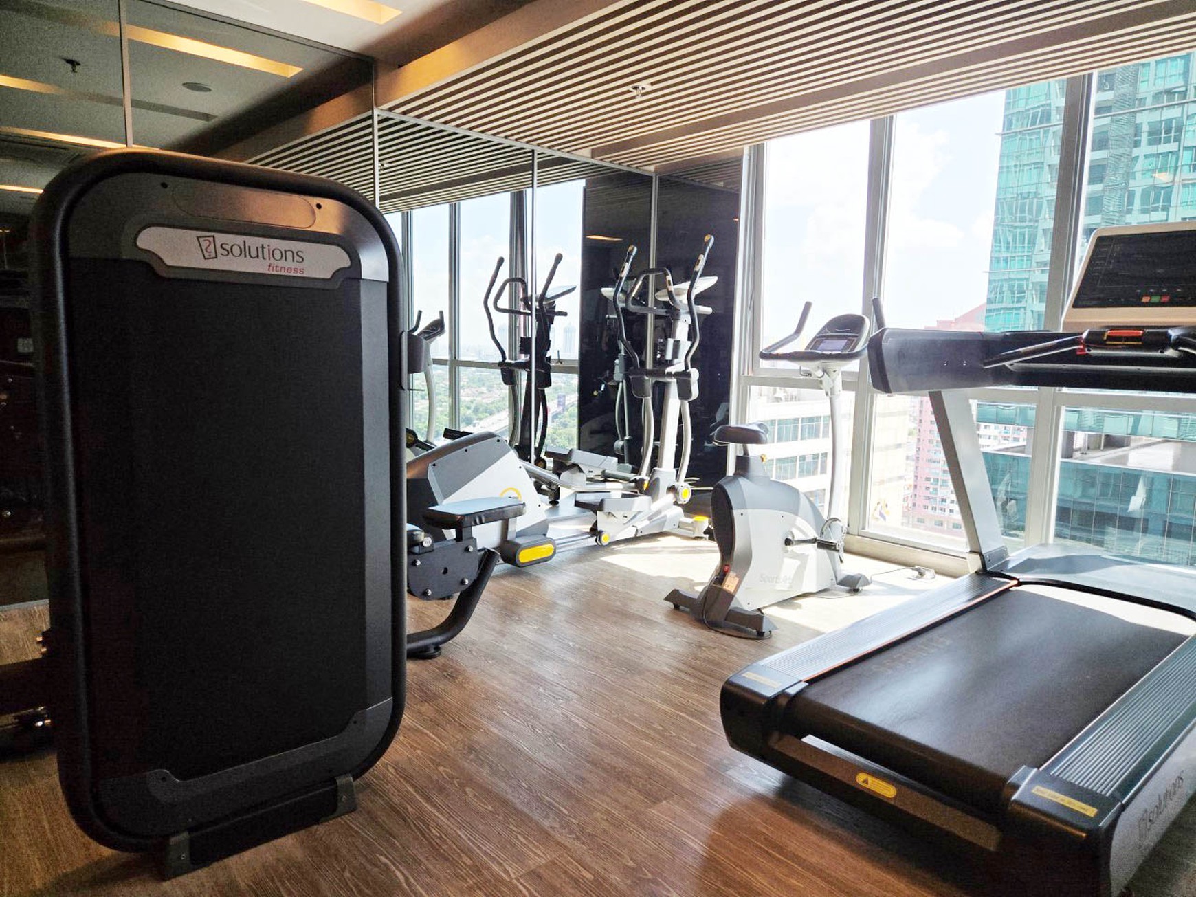 Apartemen Holland Village, private lift, baru, Jakarta Pusat