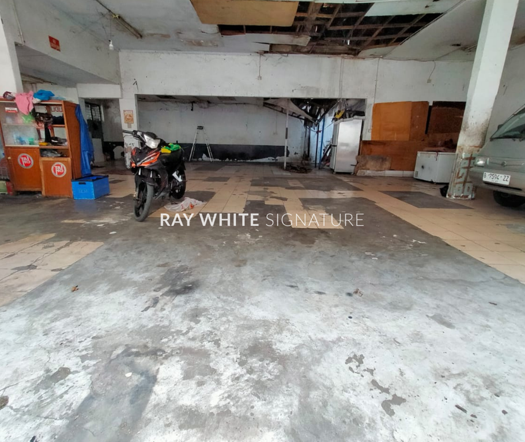 Rumah Tua Untuk Usaha di Jl Batu Ceper