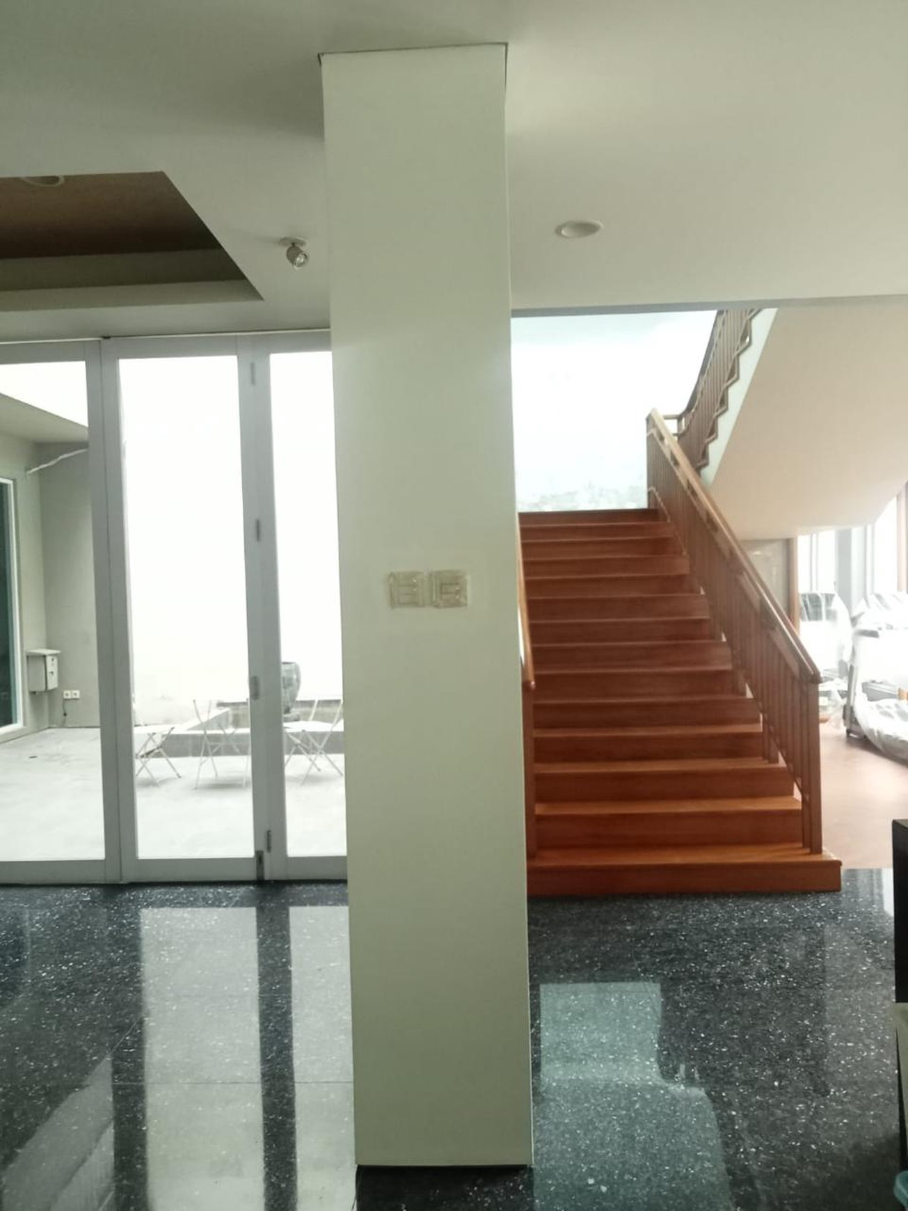 Dijual Rumah Eksklusif 2 Lantai di Menteng