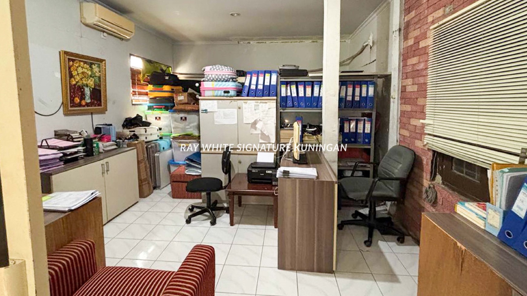 Rumah 1 Lantai Posisi Hook di Jl Bangka Zona Komersial