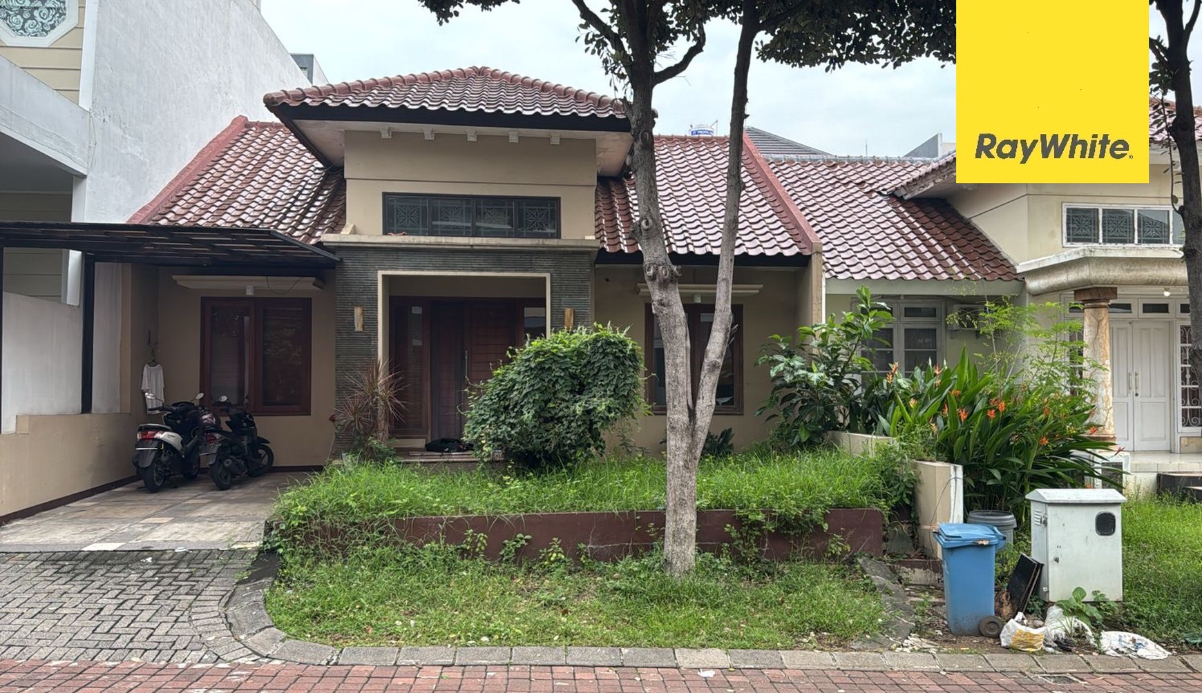 Lelang Rumah Di South Emerald Mansion Citraland Surabaya