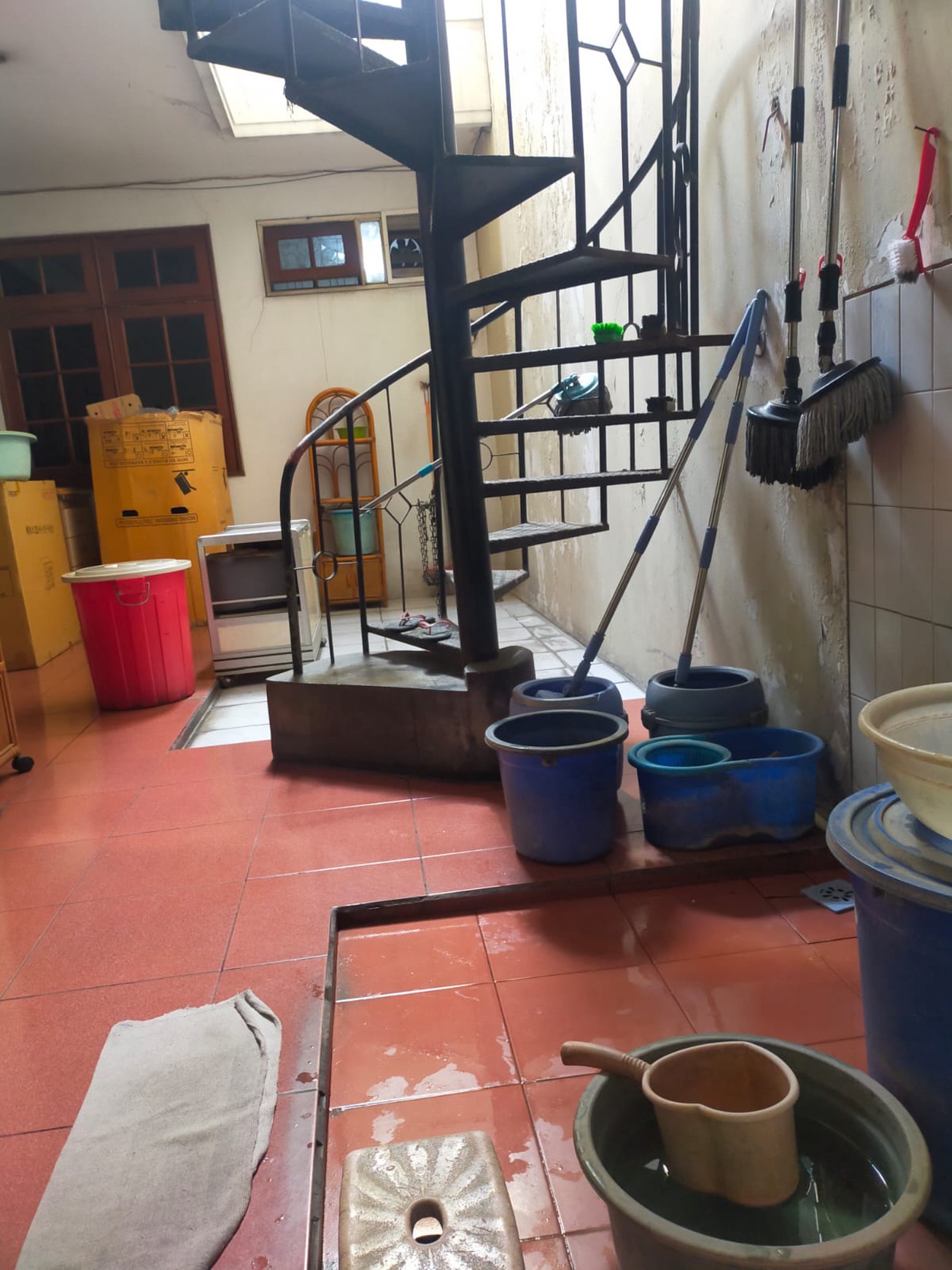 Rumah Raya Darmo Indah, lebar 15 m hitung tanah Rp 15,5 juta/m2