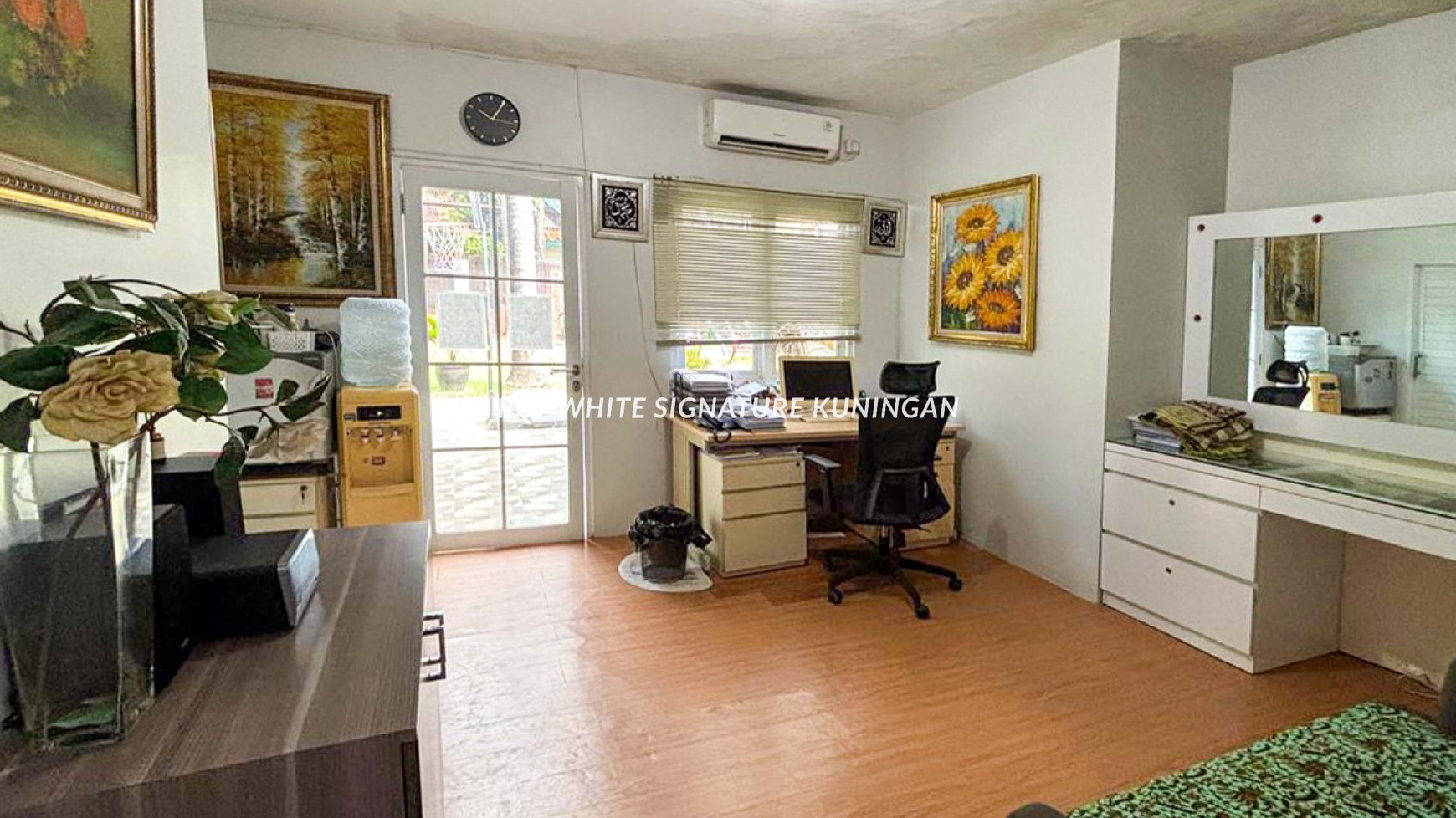 Rumah Lama 1 Lantai Cocok Untuk Bisnis di Jl Bangka Zona Komersial