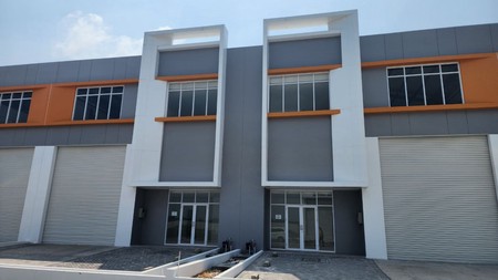 Gudang 2 Lantai di AKR GEM City ELP JIIPE Manyar, Gresik 