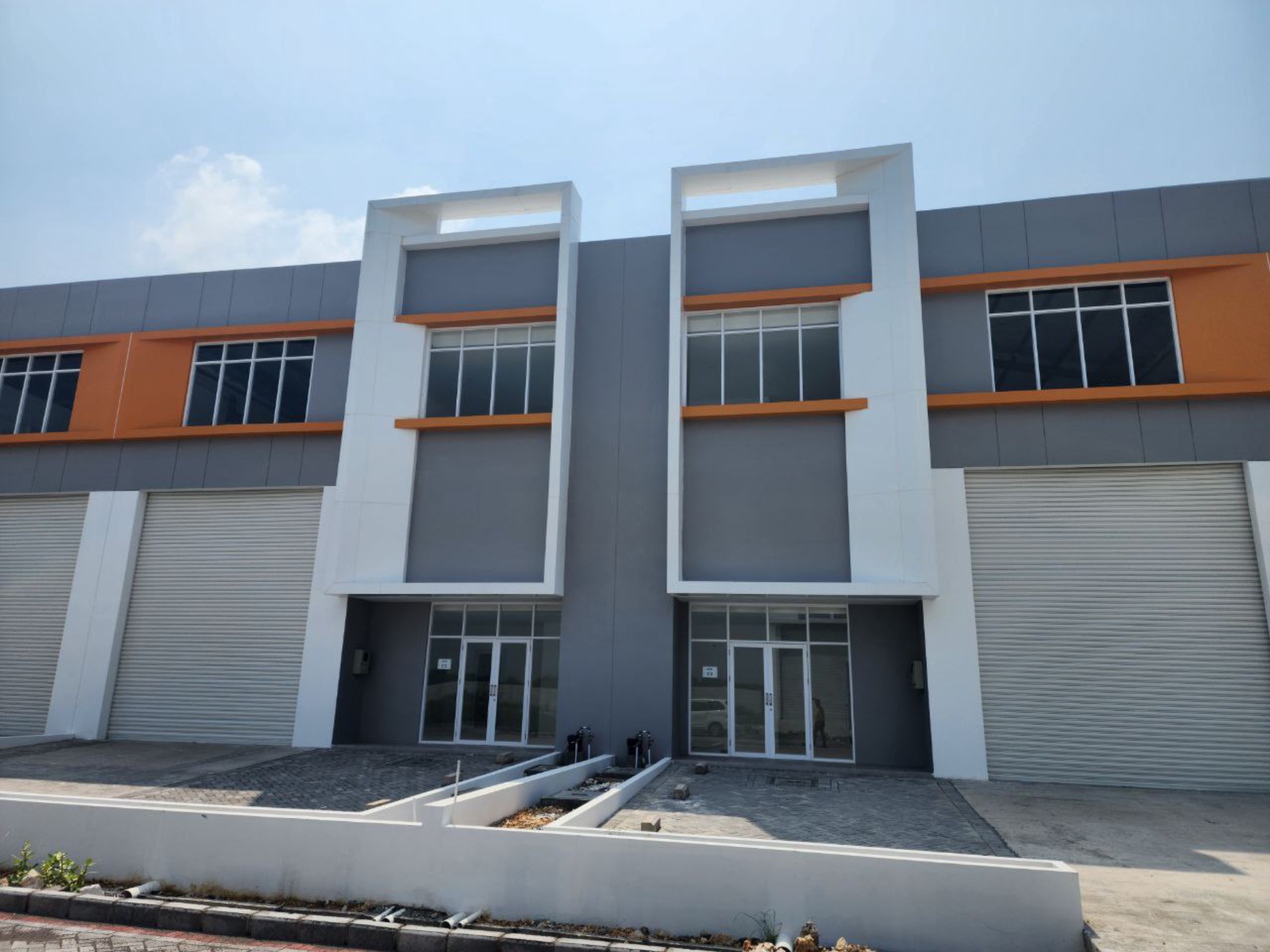 Gudang 2 Lantai di AKR GEM City ELP JIIPE Manyar, Gresik 