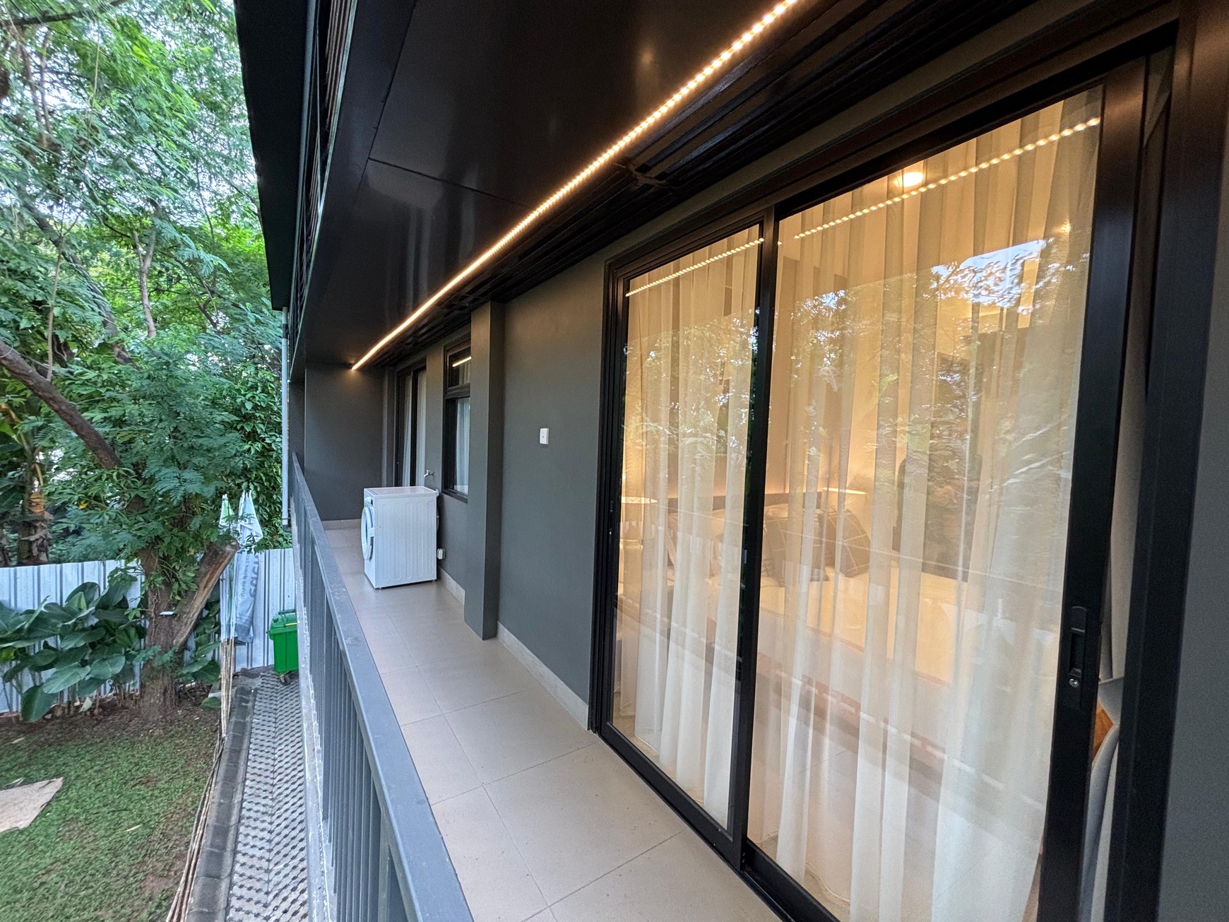 FOR SALE Apartemen Premium EdenSuite 2BR Lokasi di Casablanca Jakarta Selatan