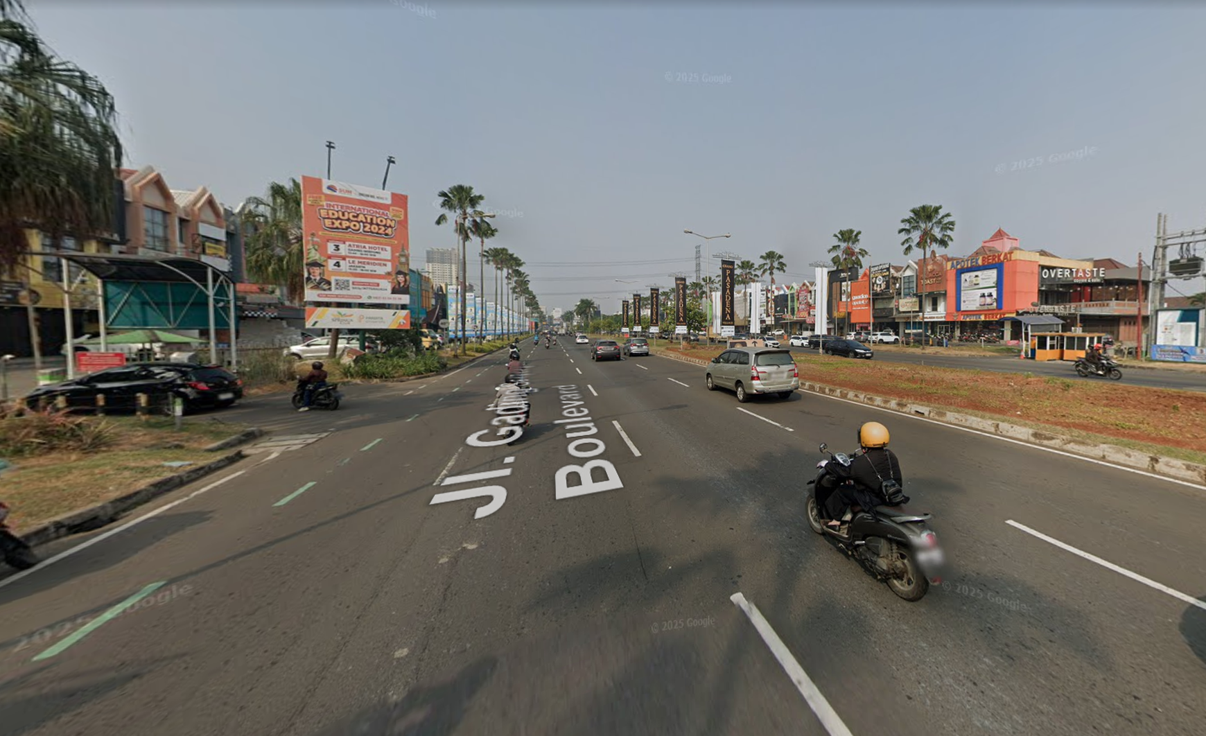 Ruko 3 Lanta di Jl Boulevard Gading Serpong 