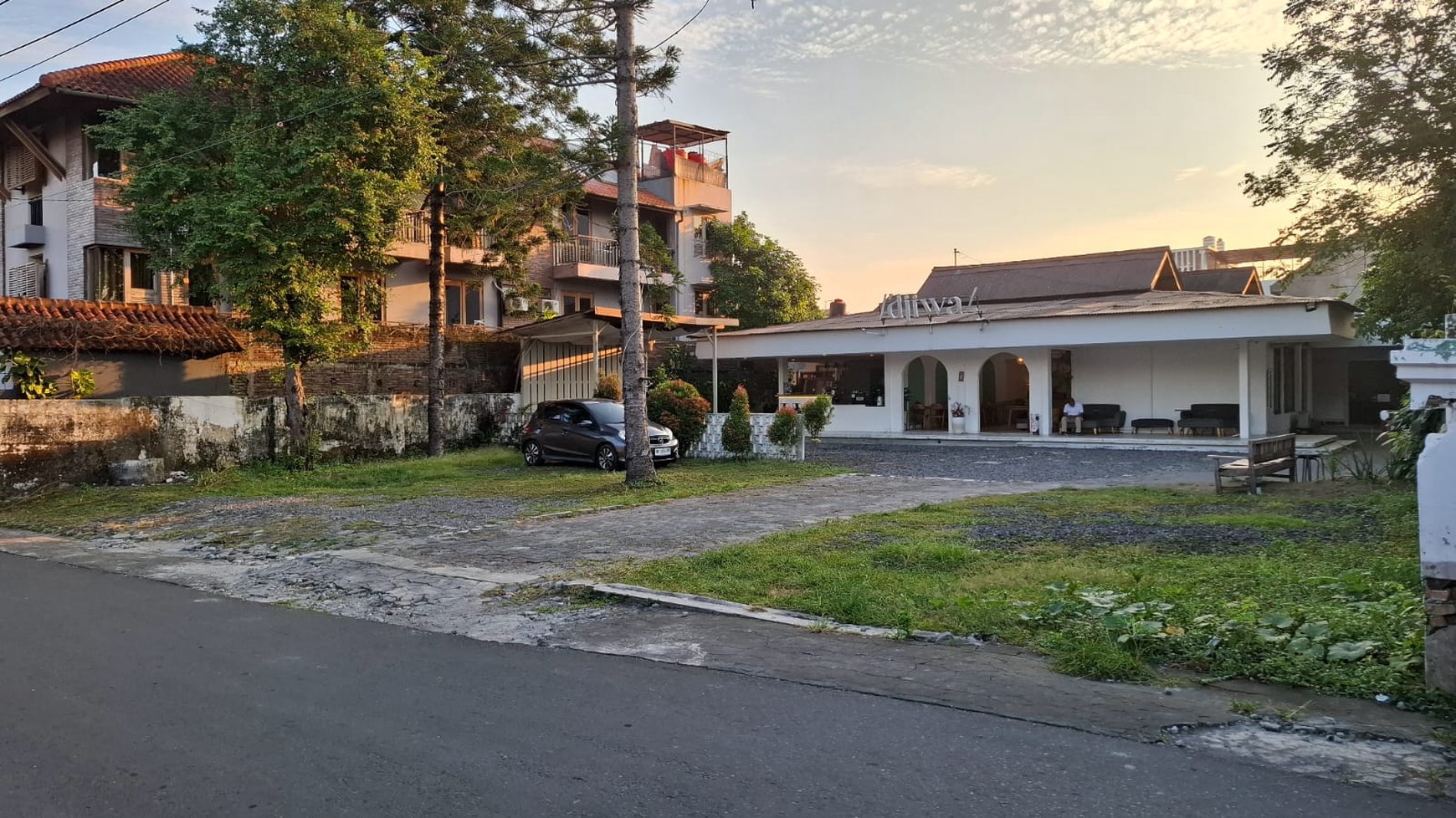 Tanah Luas 1216 Meter Persegi Cocok Untuk Usaha Lokasi Premium di Caturtunggal Depok Sleman 