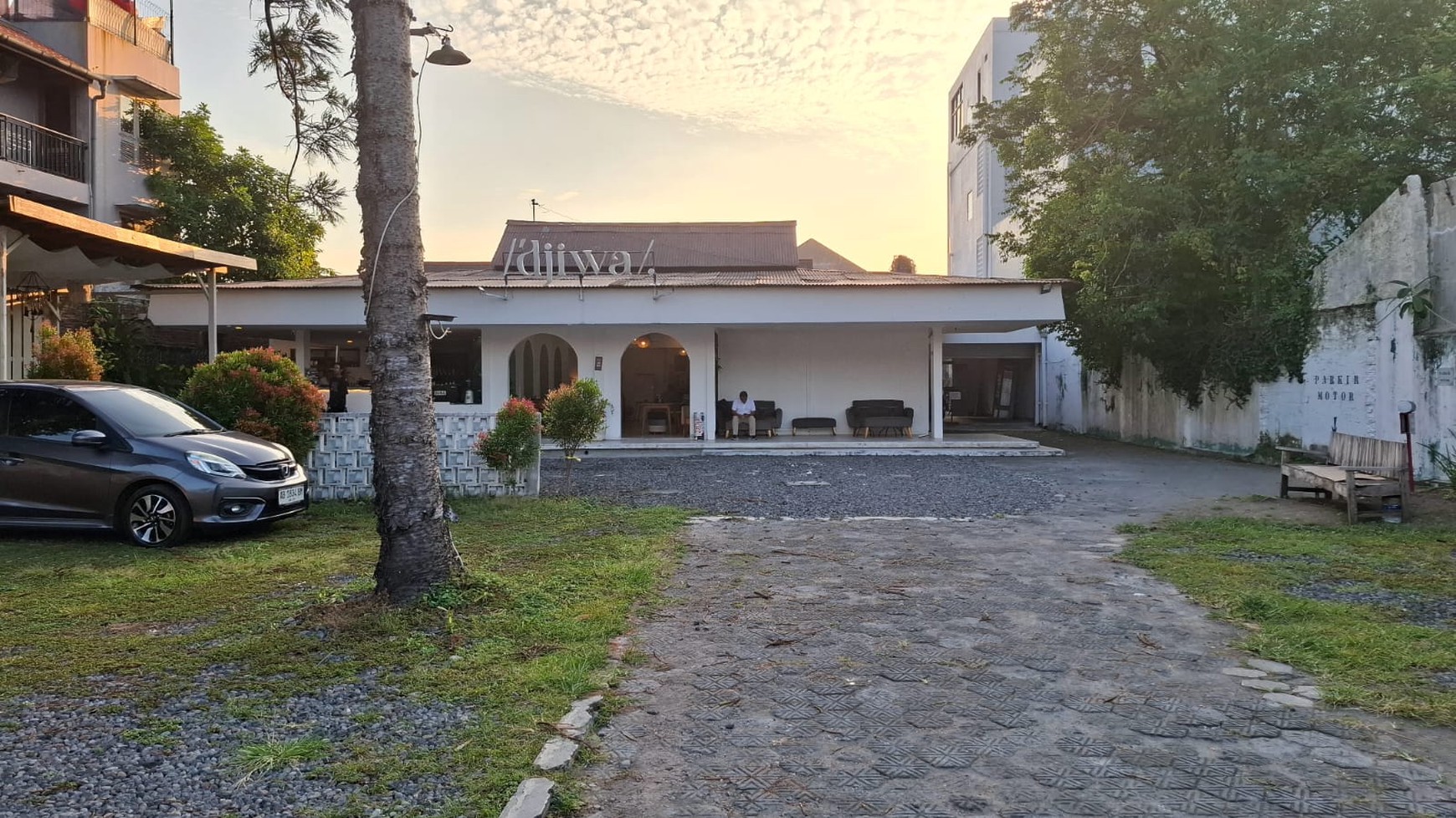 Tanah Luas 1216 Meter Persegi Cocok Untuk Usaha Lokasi Premium di Caturtunggal Depok Sleman 