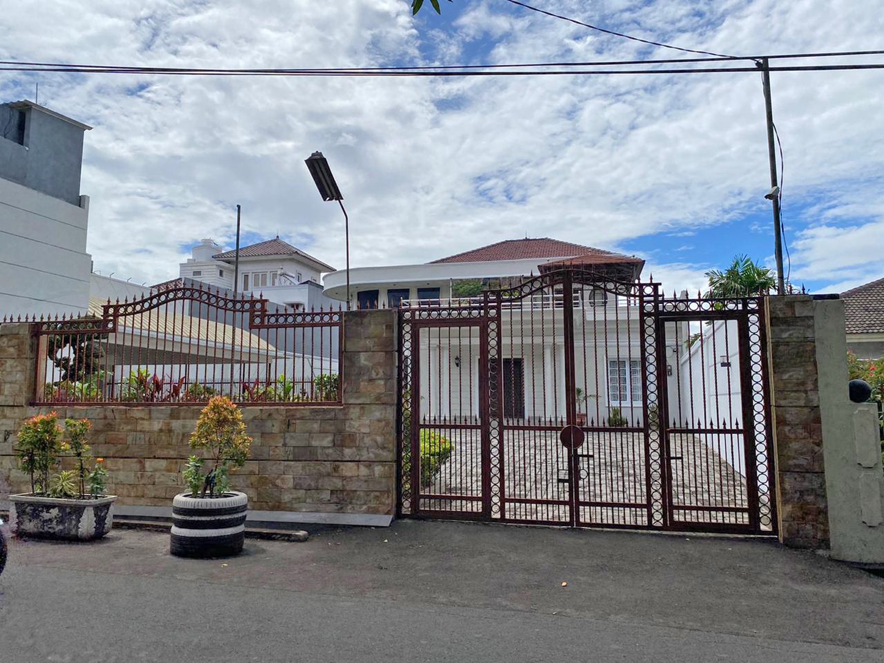 Rumah bagus di Kemanggisan Ilir Jakarta Barat