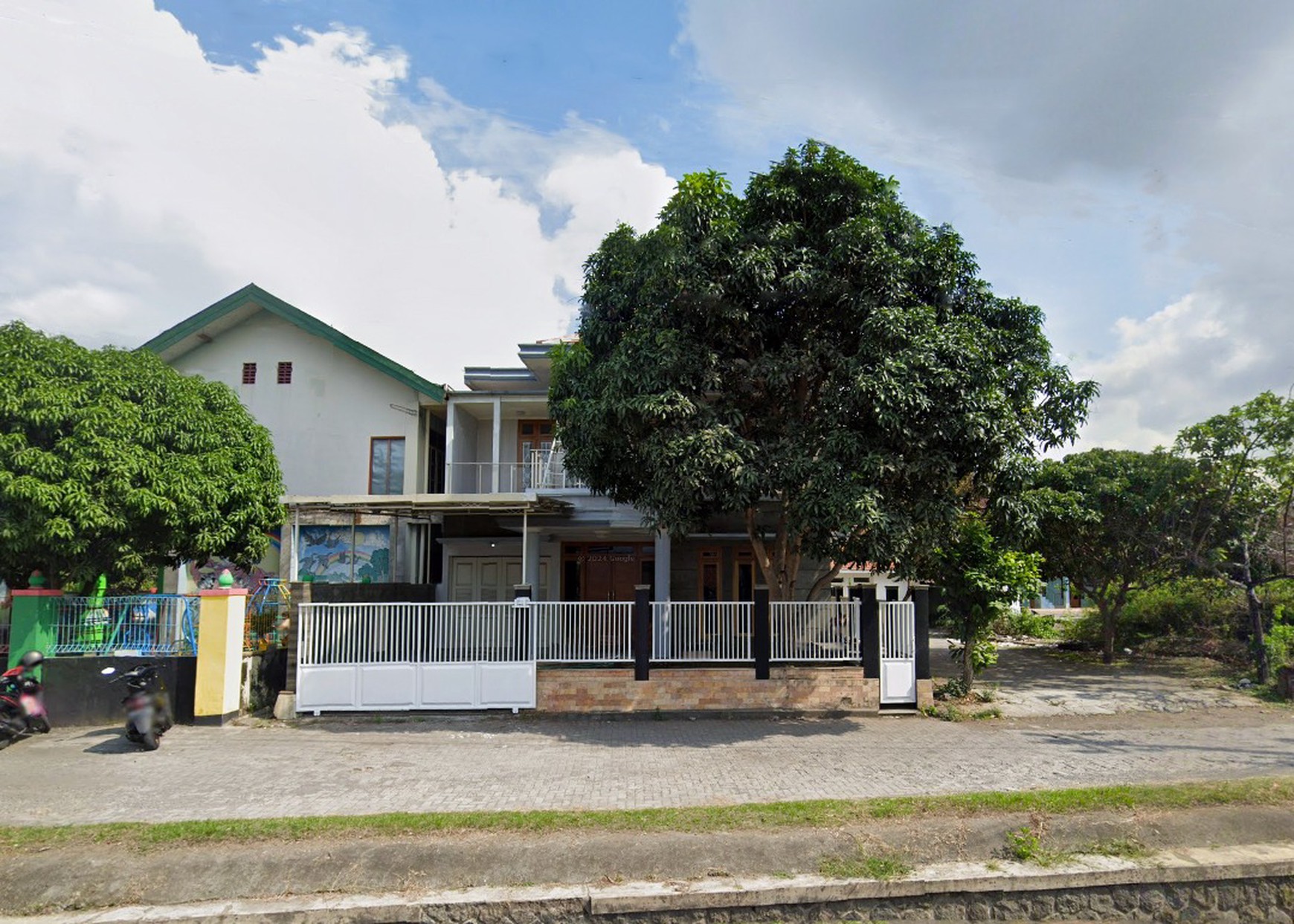 Rumah Tinggal lokasi Strategis Dekat Dengan RS Hermina Maguwoharjo Depok Sleman 