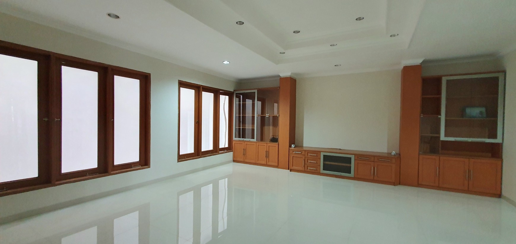 Rumah Raya Kelapa Kopyor, Kelapa Gading