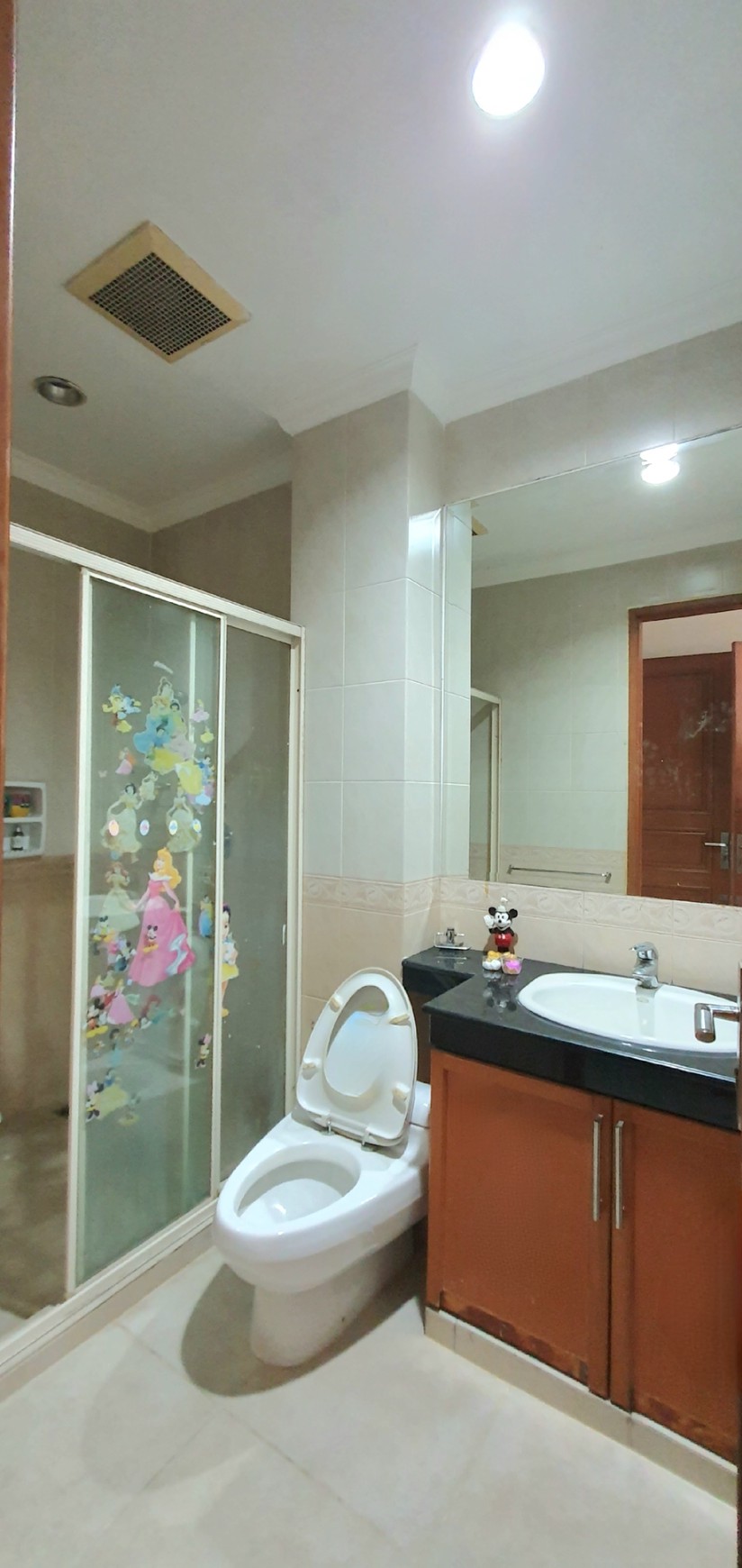 Rumah Raya Kelapa Kopyor, Kelapa Gading