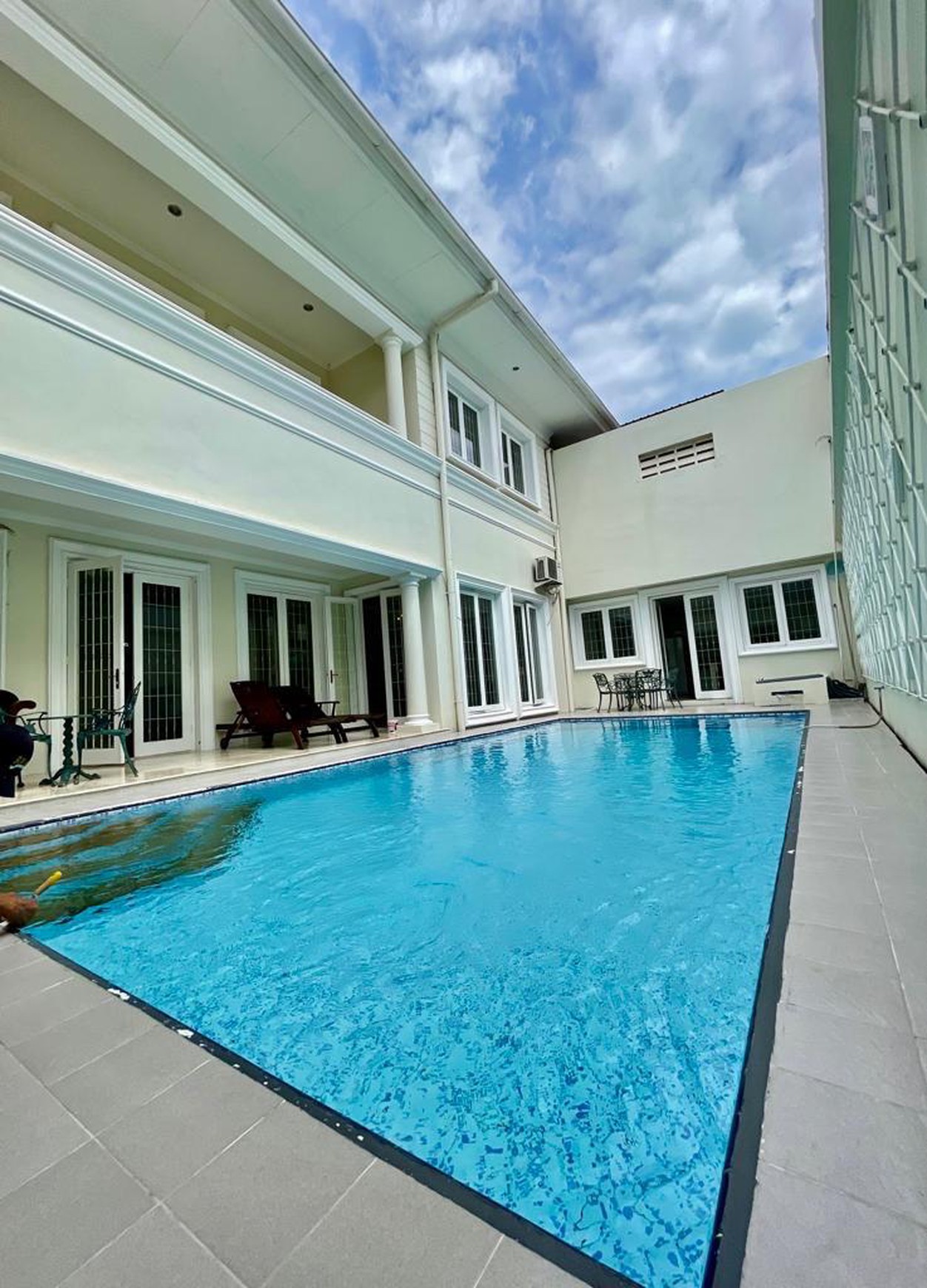 Rumah Super Mewah di Kawasan Premium Pondok Indah Siap Huni