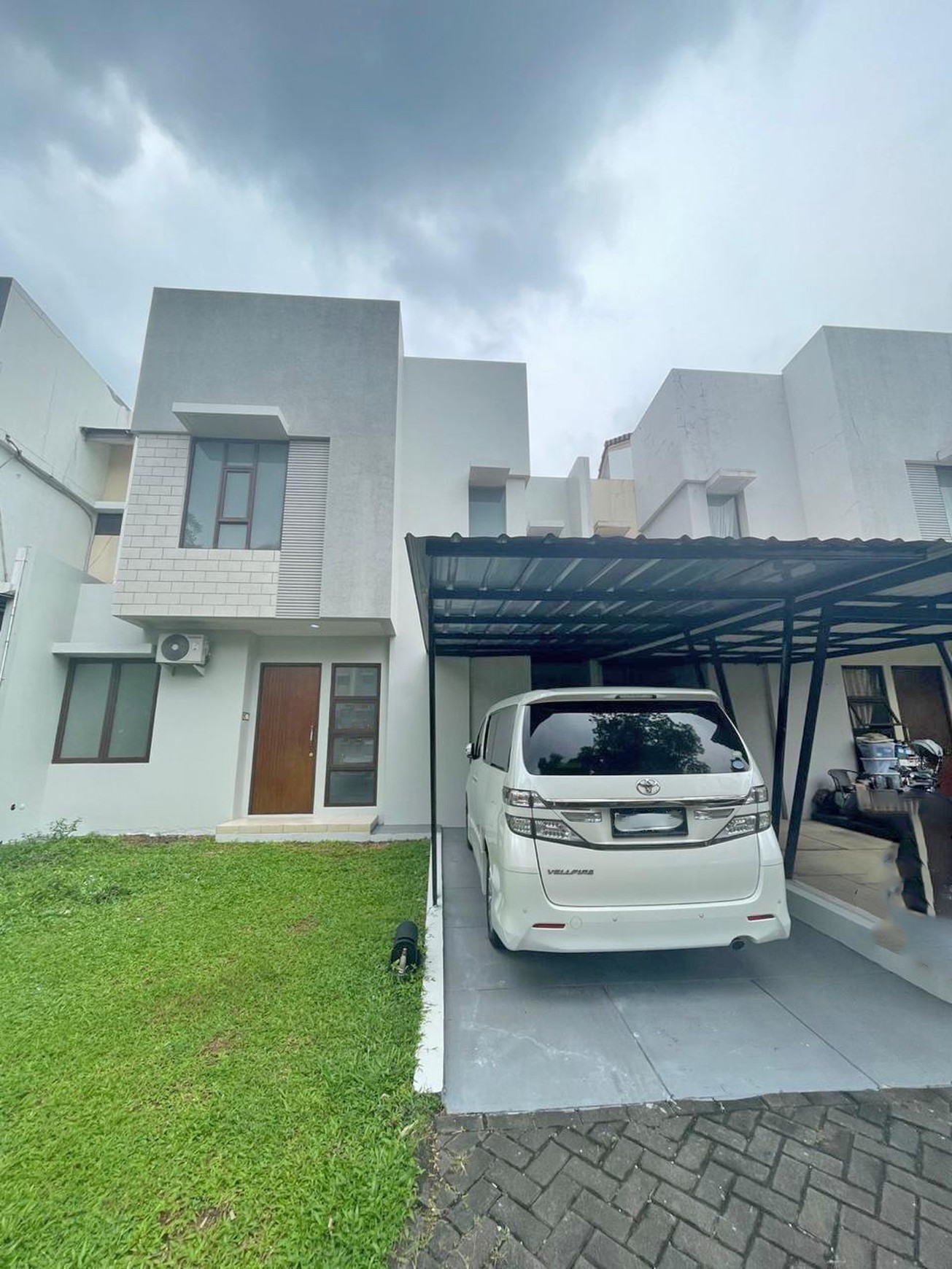 Rumah minimalis 2 lantai di Cluster Verdant View, The Icon BSD City
