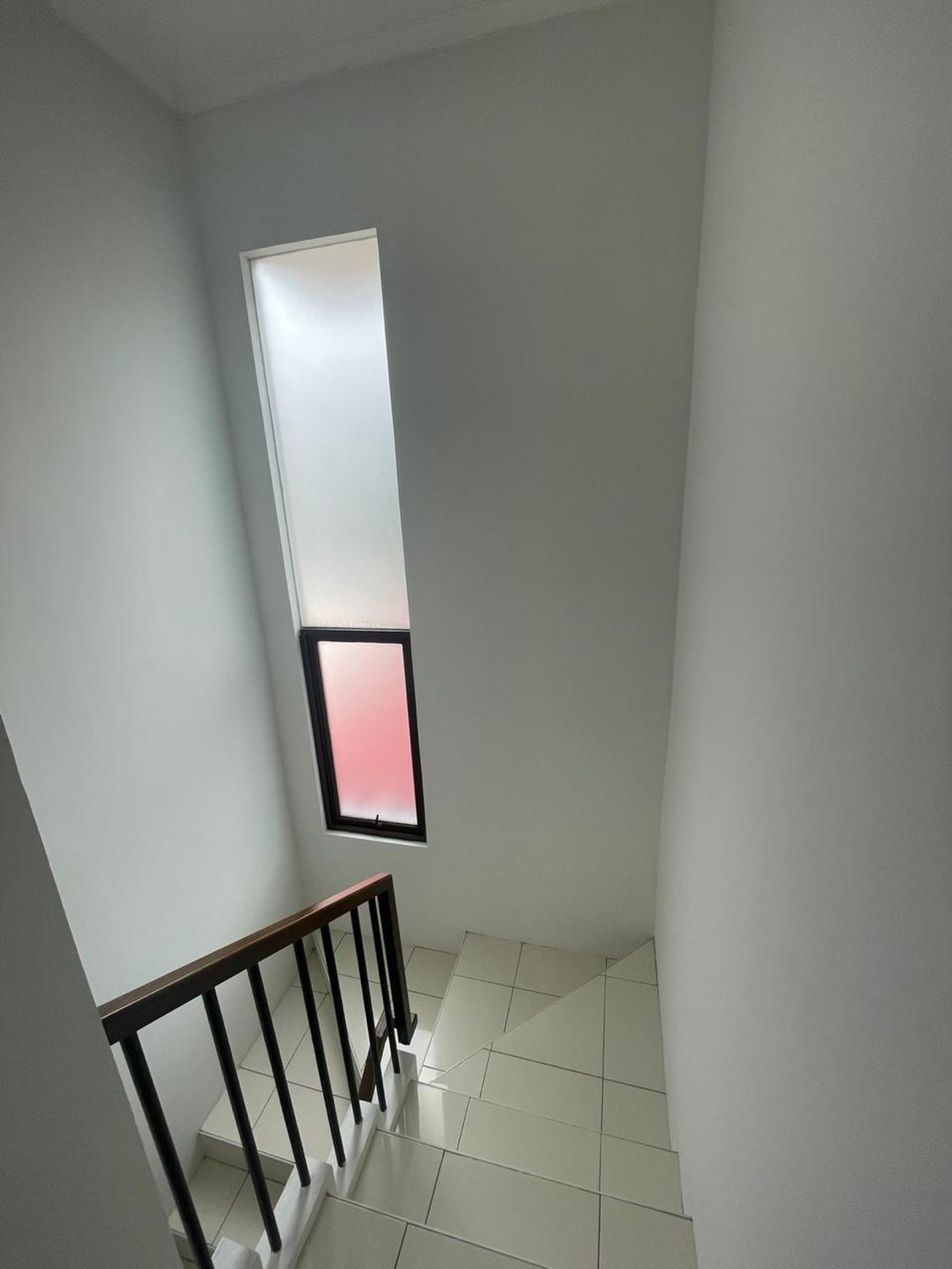 Rumah minimalis 2 lantai di Cluster Verdant View, The Icon BSD City