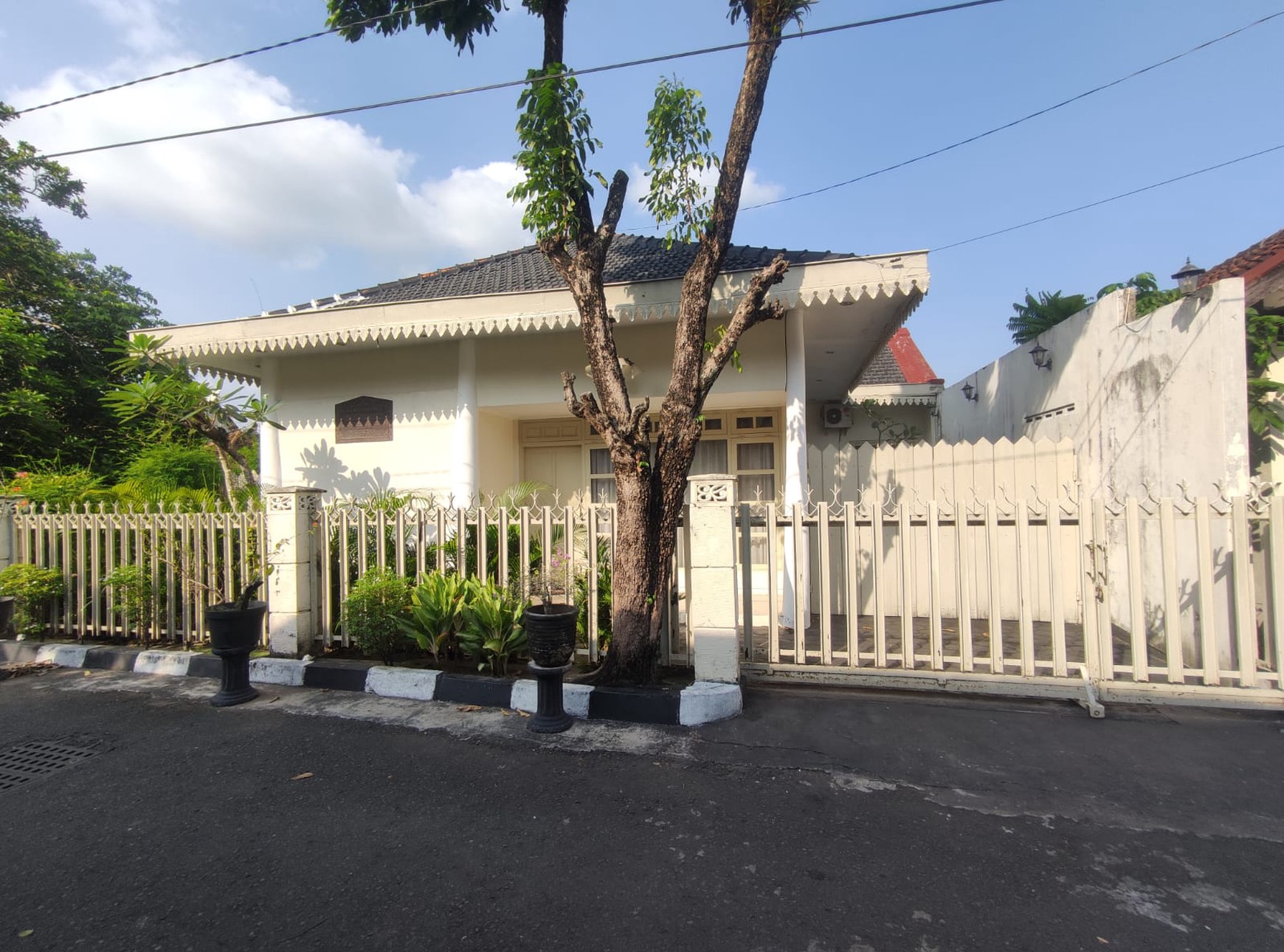 Rumah Cocok Untuk Homestay Bernuansa Klasik Di Area Kraton Yogyakarta
