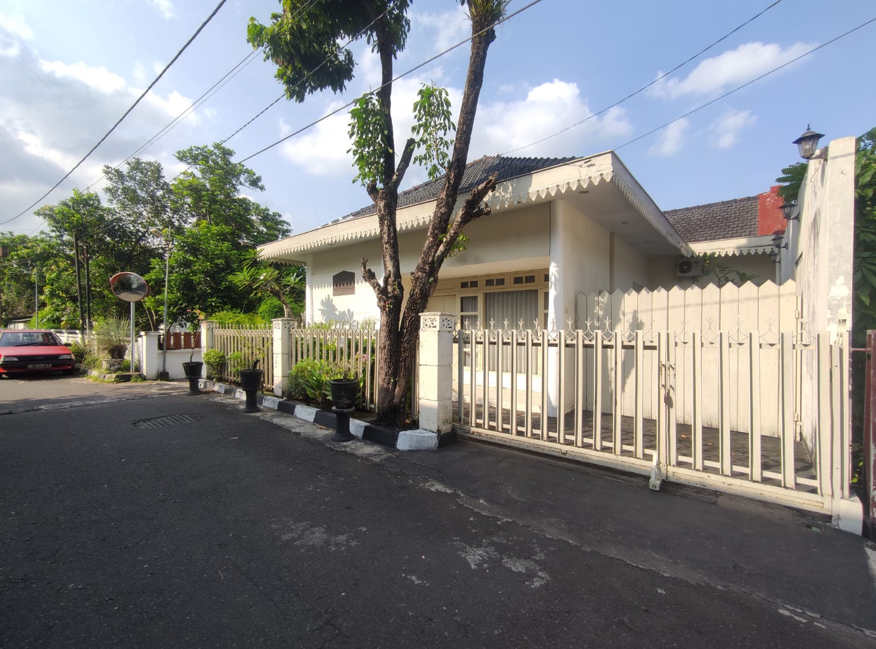 Rumah Cocok Untuk Homestay Bernuansa Klasik Di Area Kraton Yogyakarta
