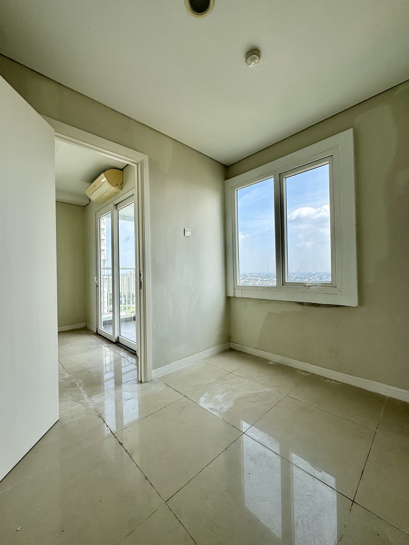 Dijual Apartemen Metro Park Residence, Tower Manhattan, Kebon Jeruk, Jakarta Barat