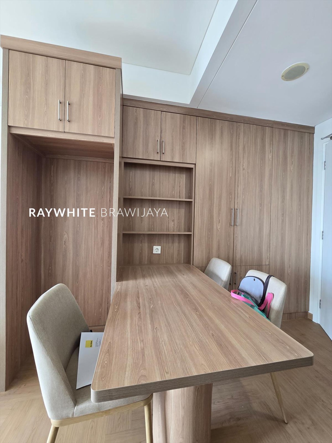  Apartemen Aspen Residences Tower B High Floor