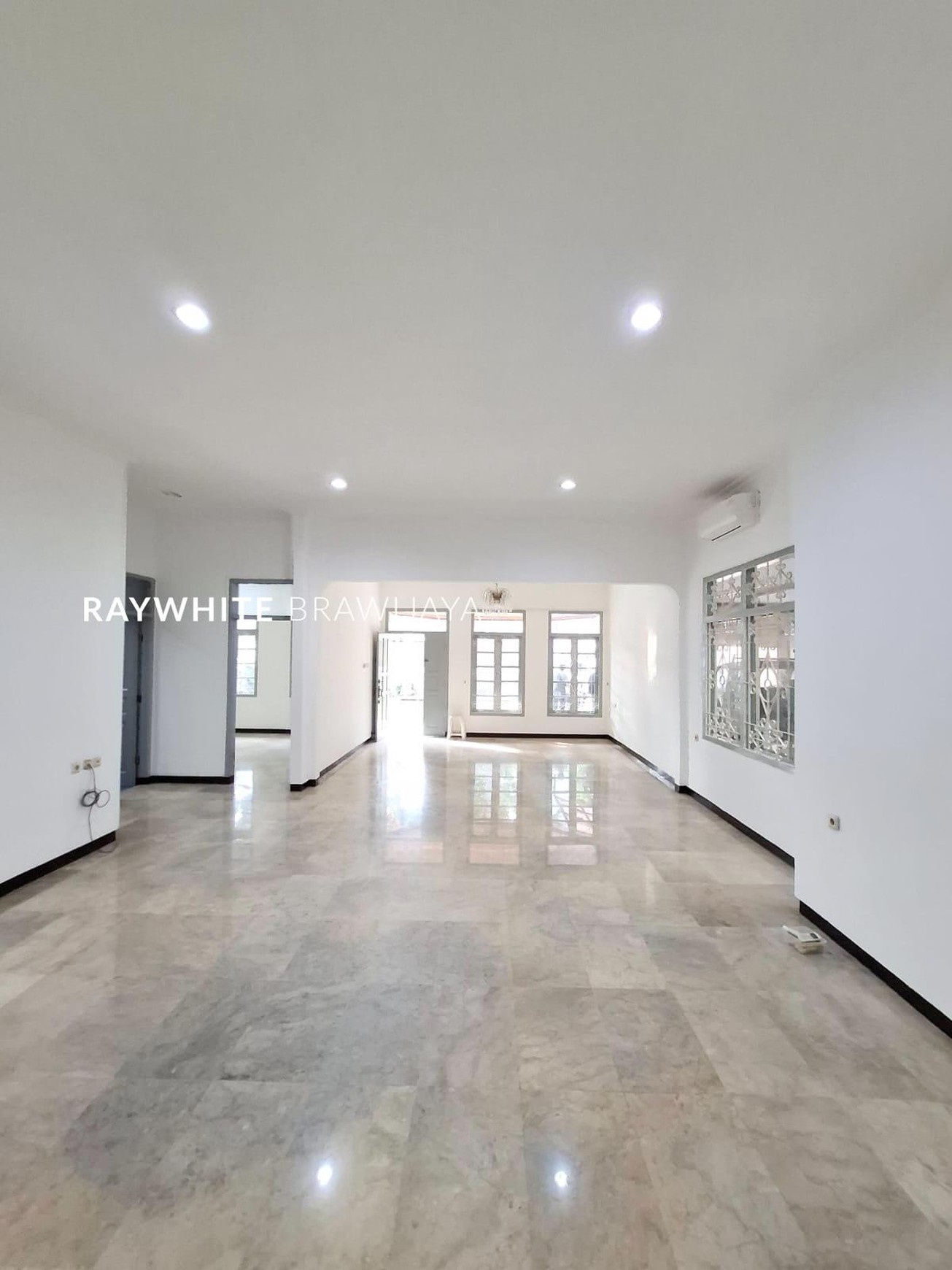 Rumah Siap Huni Lingkungan Tenang Area Brawijaya Kebayoran Baru