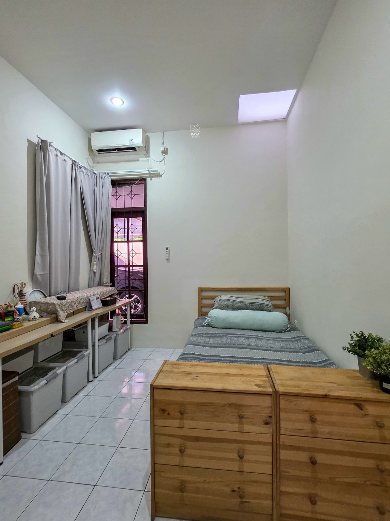 Rumah Tinggal Ada Paviliun Lokasi di Jalan Kramat Pela Kebayoran Baru 
