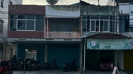 Ruko 2 Lantai di Jalan S. Parman Padang