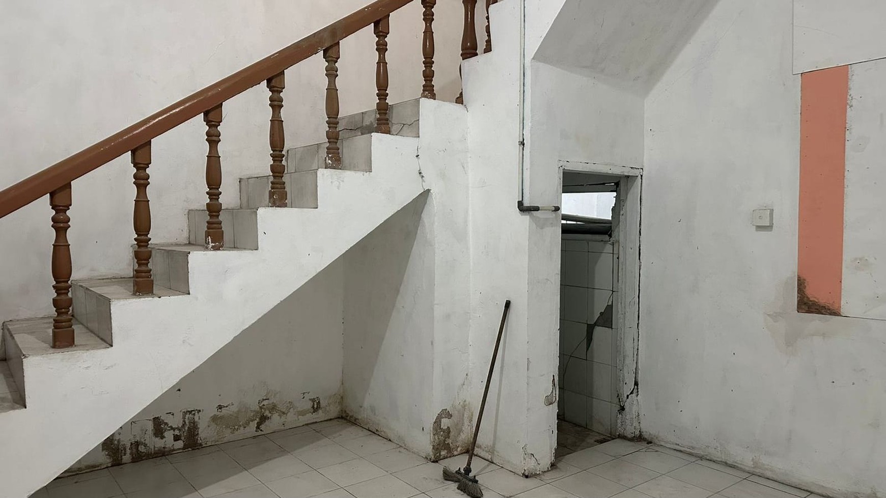 Ruko 2 Lantai di Jalan S. Parman Padang