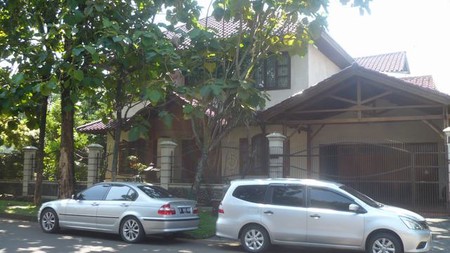 DIjual cepat rumah rapih di puspita loka bsd city strategis dekat taman kota 1, sekolah Al-Azhar