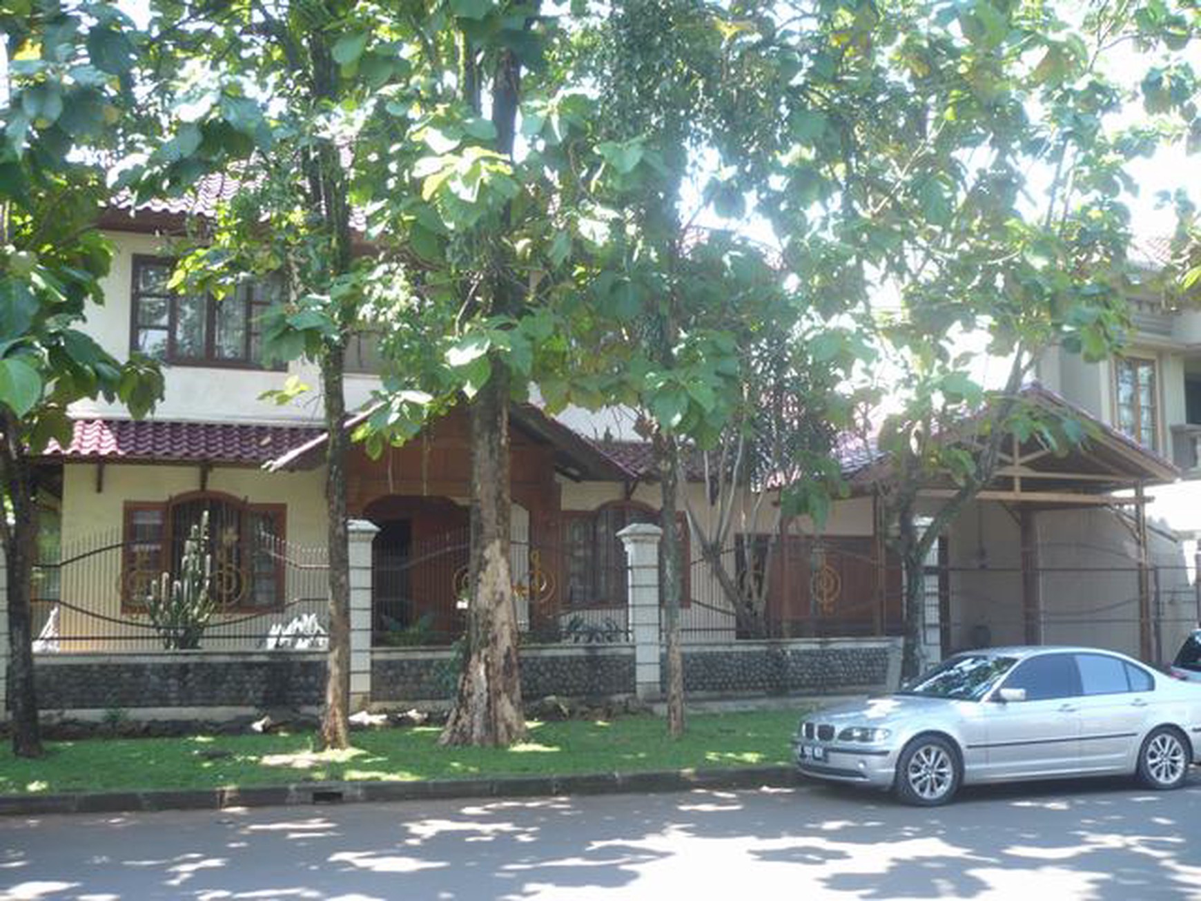 DIjual cepat rumah rapih di puspita loka bsd city strategis dekat taman kota 1, sekolah Al-Azhar