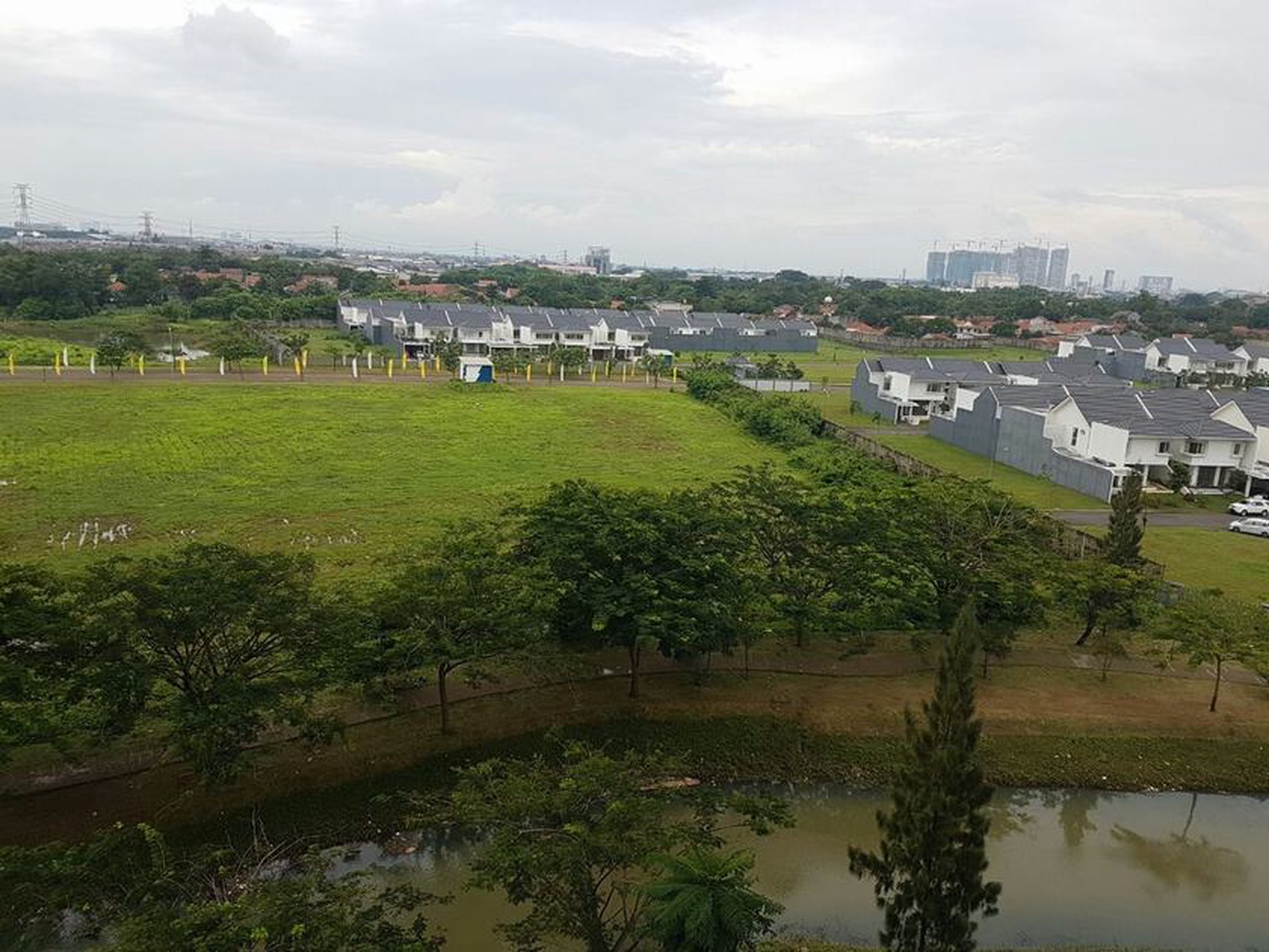 Dijual  cepat murah strategis tengah kota Paddington Apartemen Type studio, View bagus, Alam Sutera