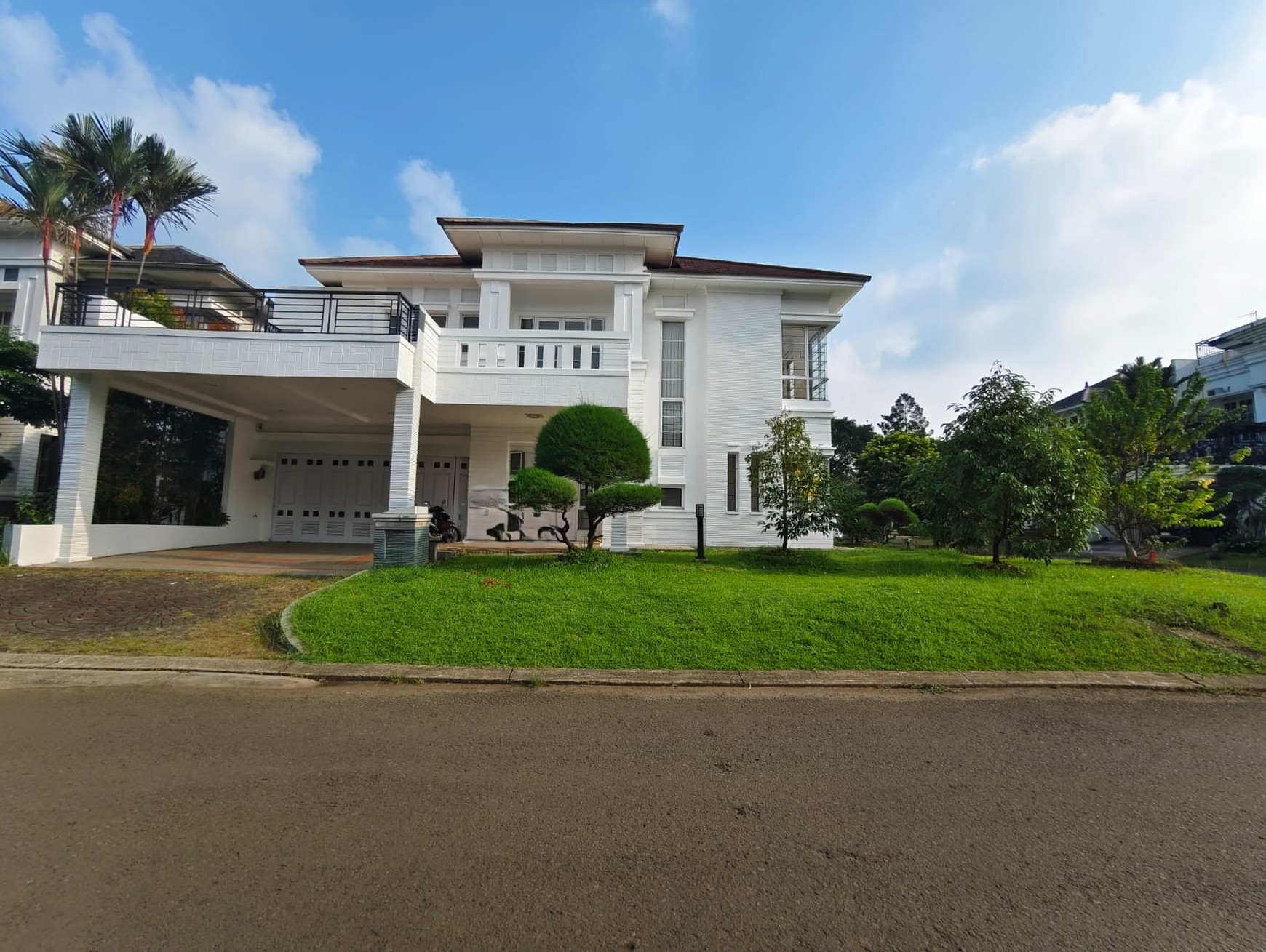Rumah Hoek Besar