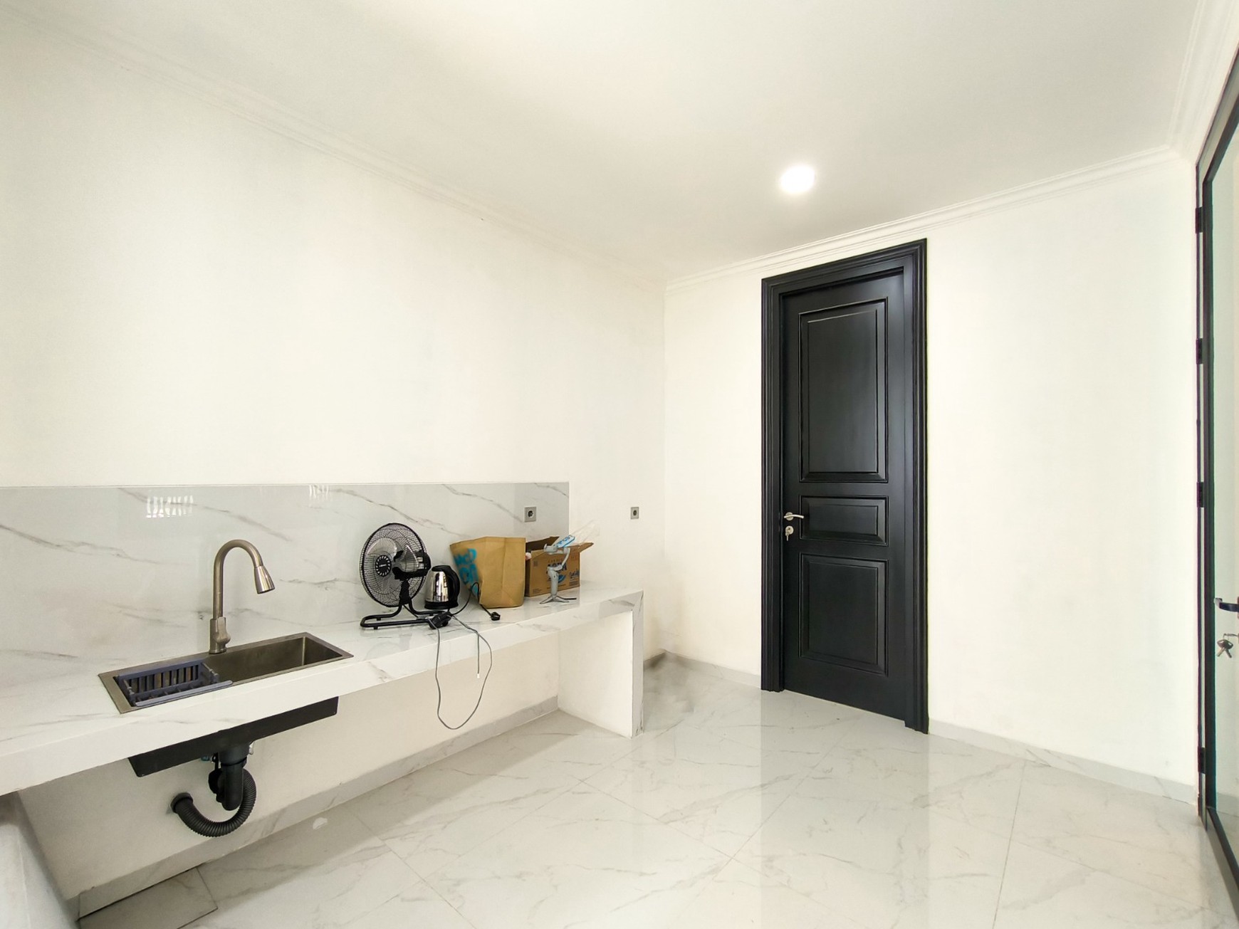 Rumah Band New,ada swimming pool di Bintaro Jaya 9