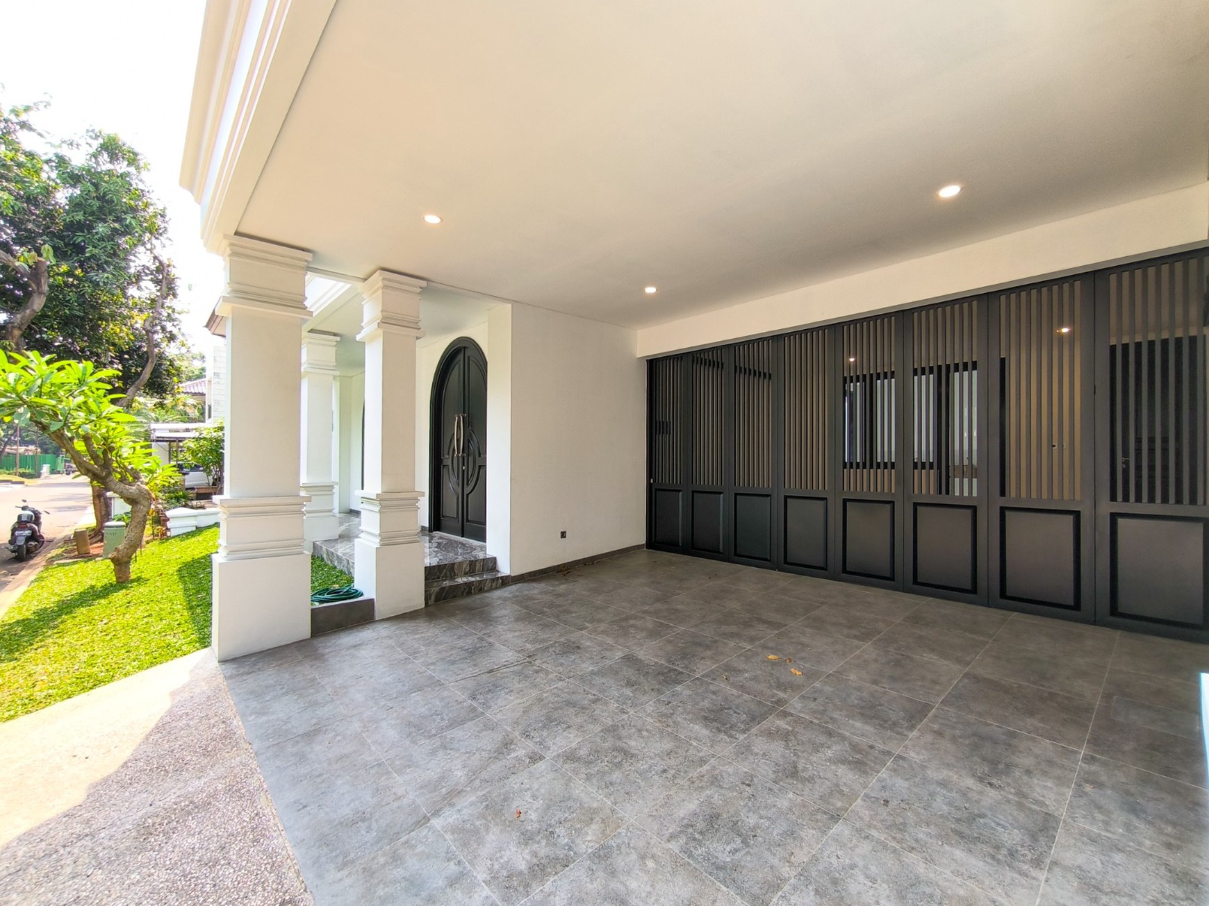 Rumah Band New,ada swimming pool di Bintaro Jaya 9