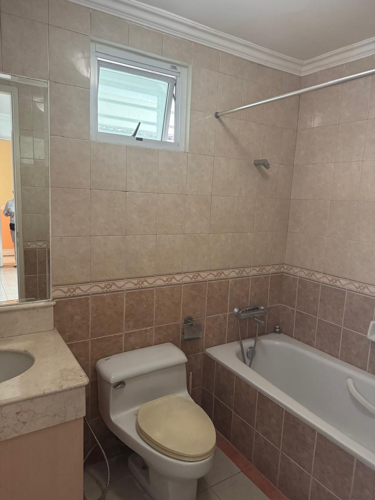 Dijual Apartment ITC Permata Hijau 3+1 BR, Jakarta Selatan