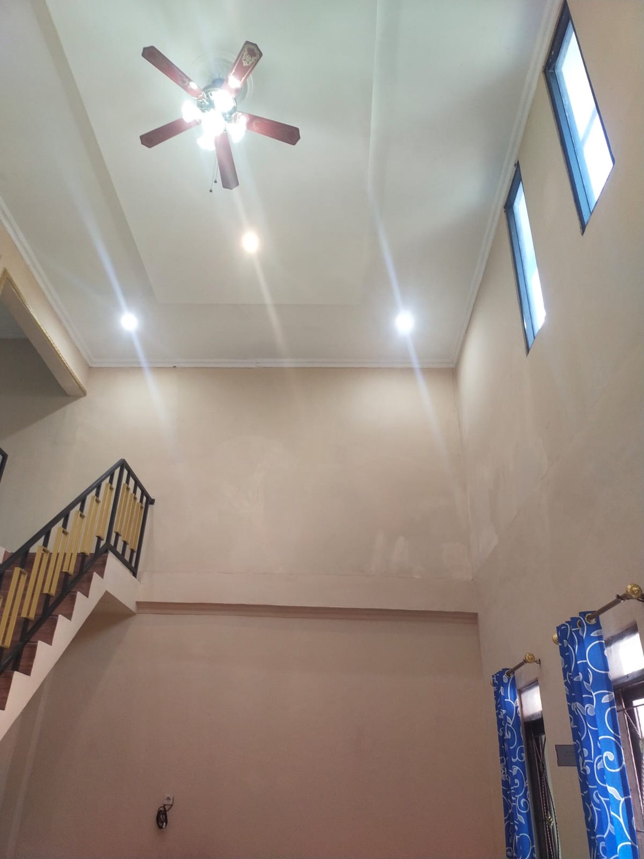 Rumah Gandeng  2 Lantai di Metland Transyogi Cibubur 