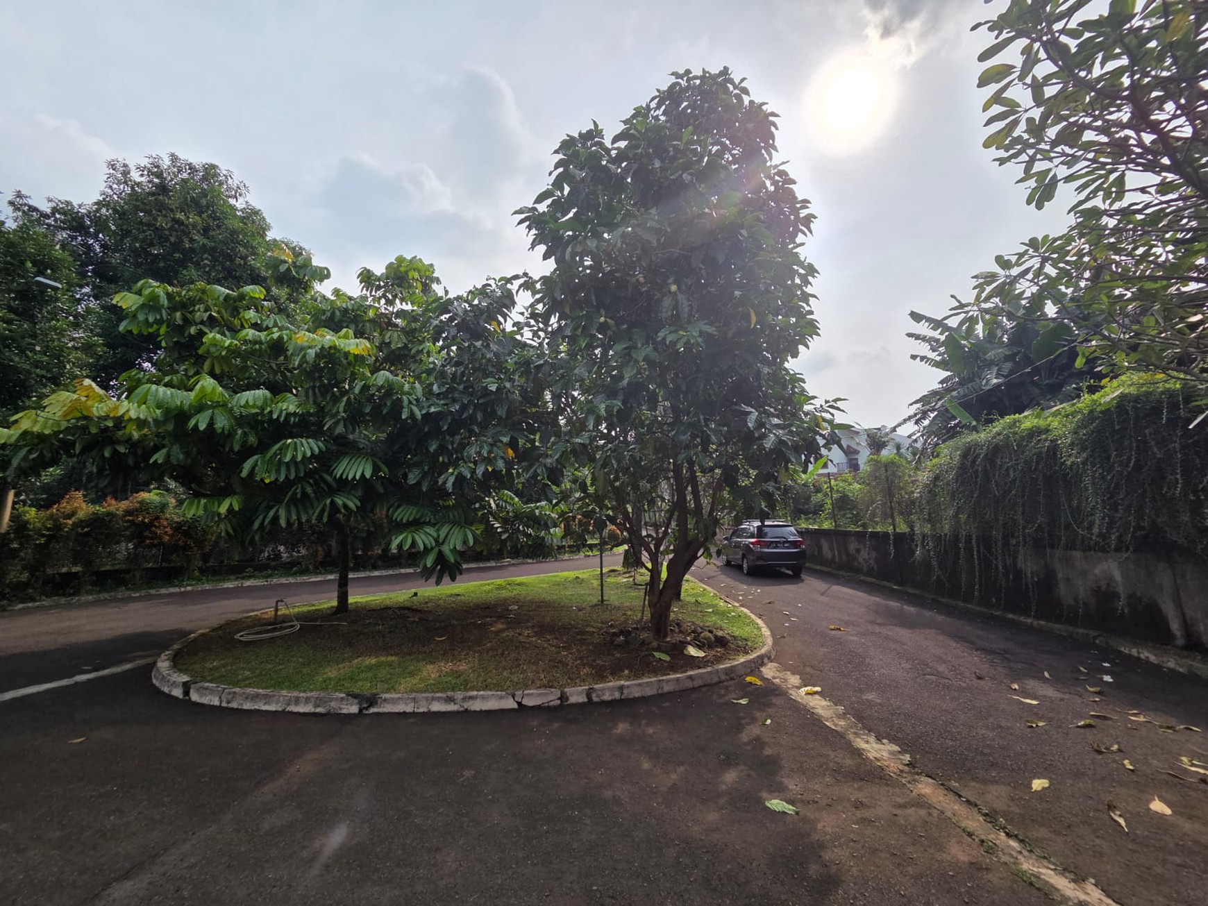 Rumah  LUX Siap Huni dengan s.pool private di rempoa 