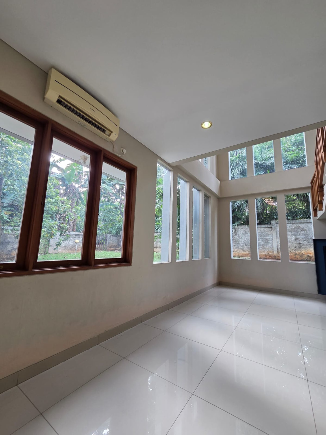 Rumah  LUX Siap Huni dengan s.pool private di rempoa 