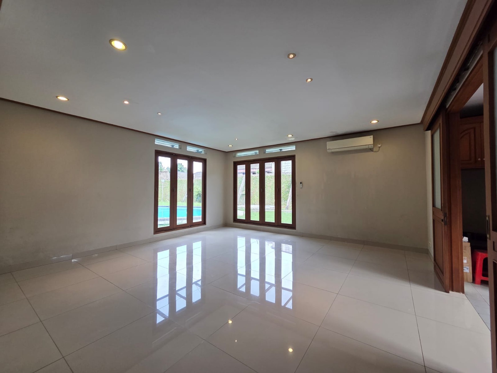 Rumah  LUX Siap Huni dengan s.pool private di rempoa 