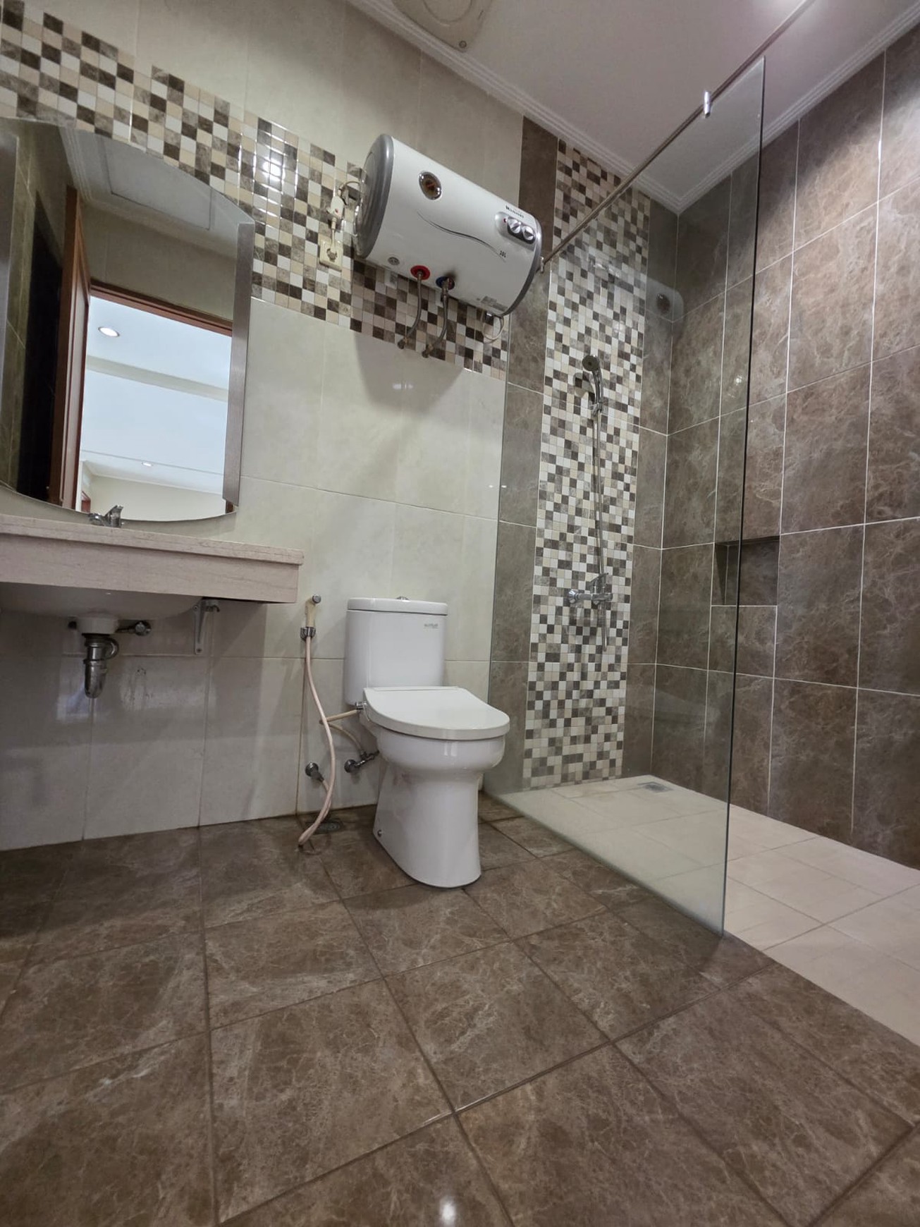 Rumah  LUX Siap Huni dengan s.pool private di rempoa 