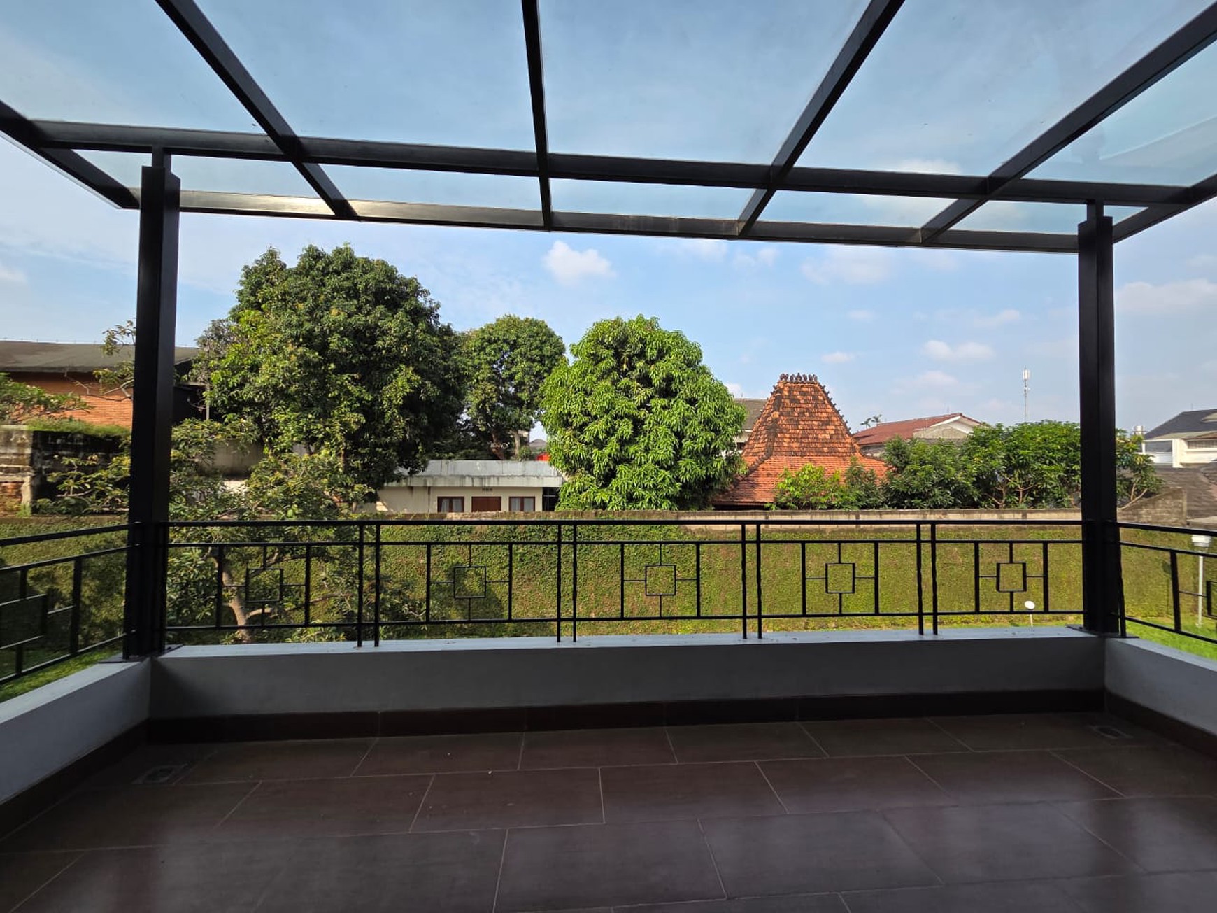 Rumah  LUX Siap Huni dengan s.pool private di rempoa 