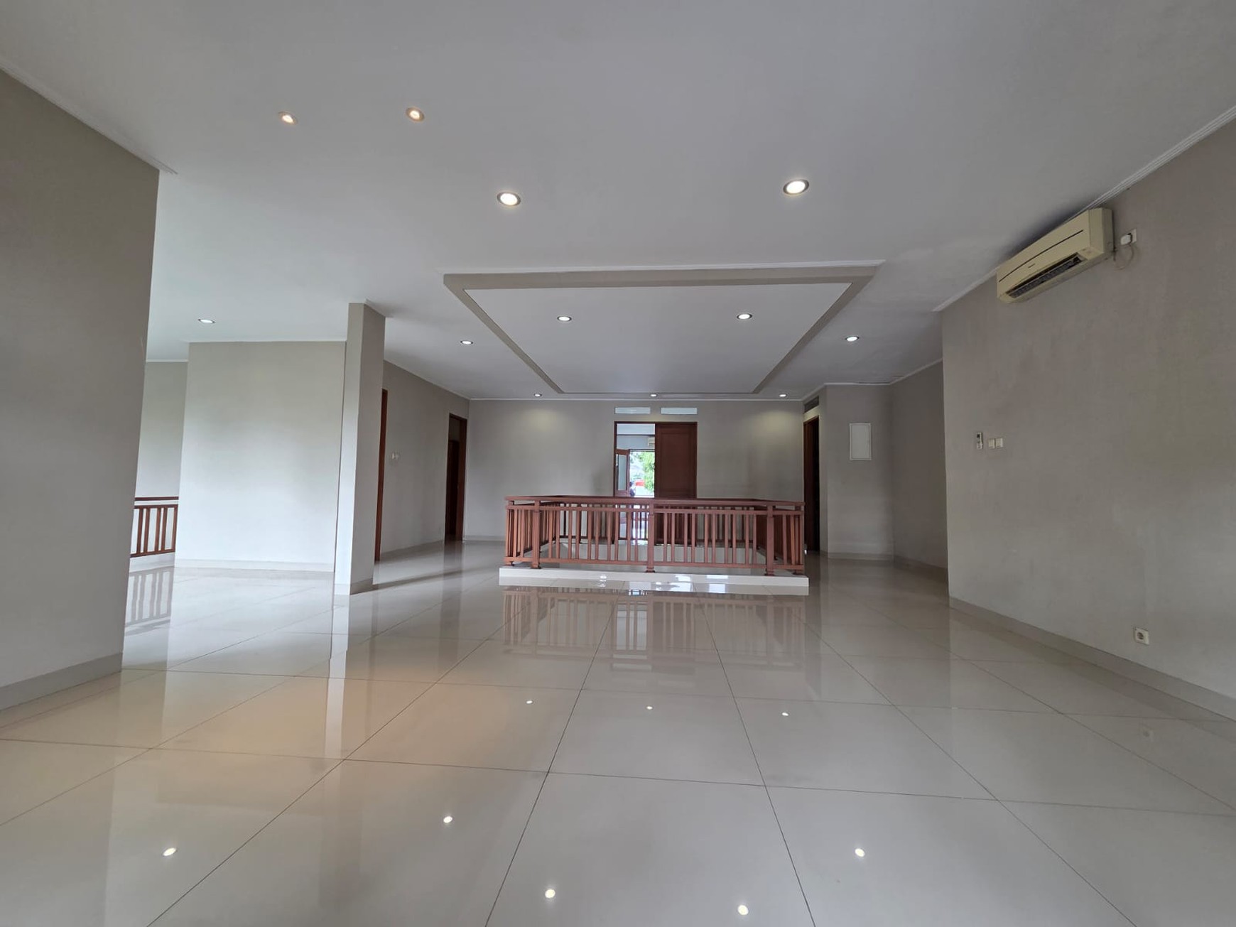 Rumah  LUX Siap Huni dengan s.pool private di rempoa 