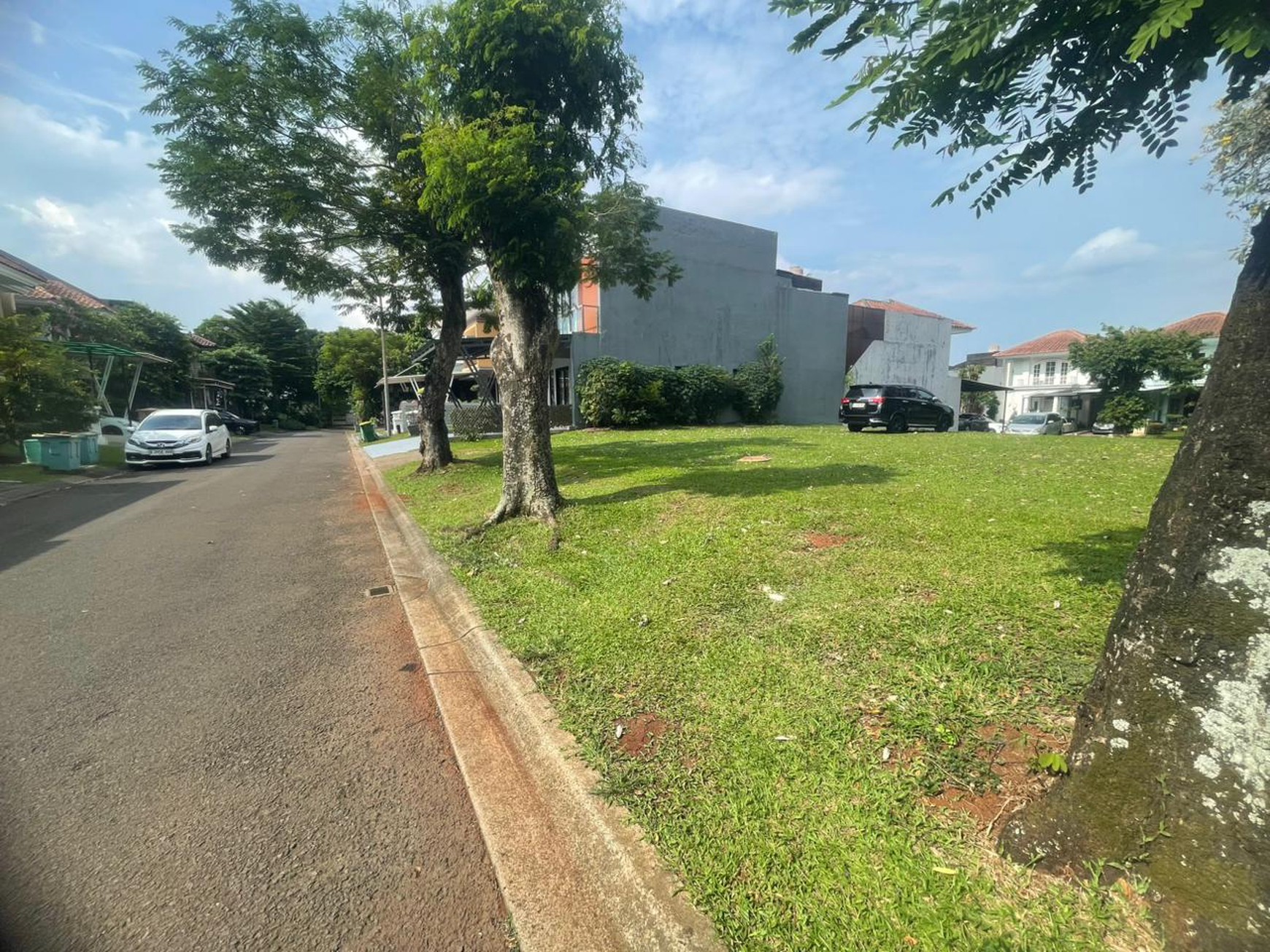Kavling Siap Bangun Di Cluster Versailles BSD Tangerang Selatan