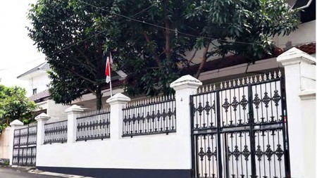 Dijual Rumah Area Bintaro Komplek Perdagangan Jakarta Selatan, Rapih Terawat 