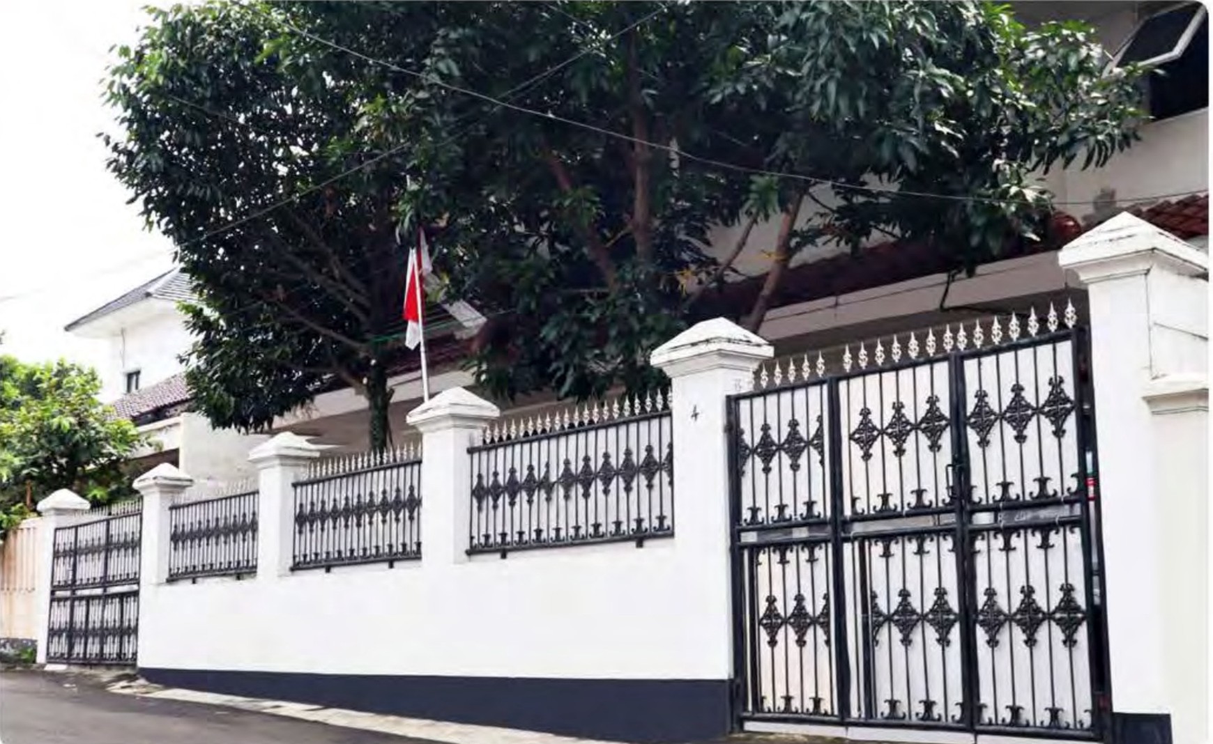 Dijual Rumah Area Bintaro Komplek Perdagangan Jakarta Selatan, Rapih Terawat 