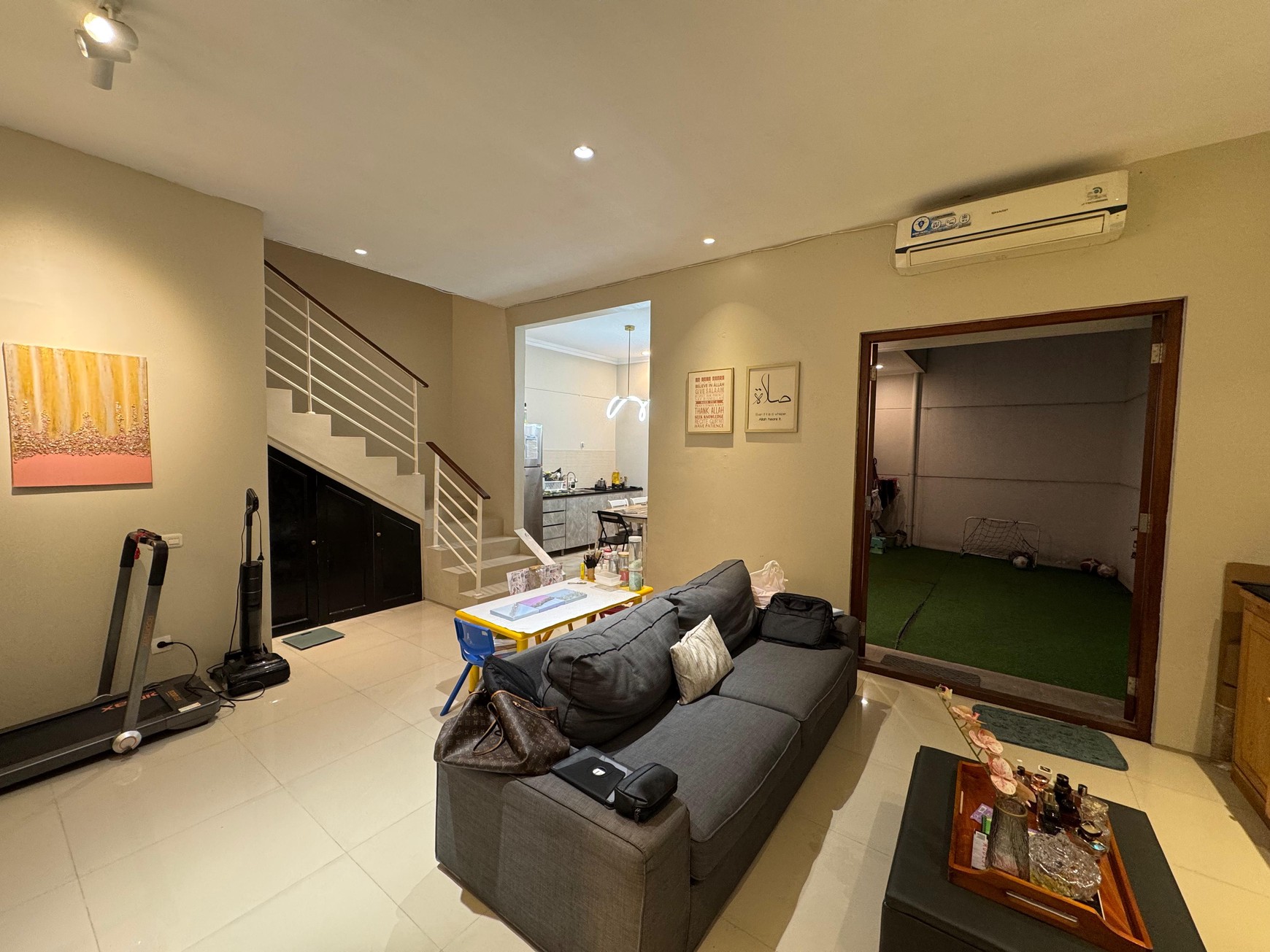 Rumah 2 Lantai di Clover Hill Residence Kreo Larangan Tangerang (di Perbatasan JakSel dan Tangerang)