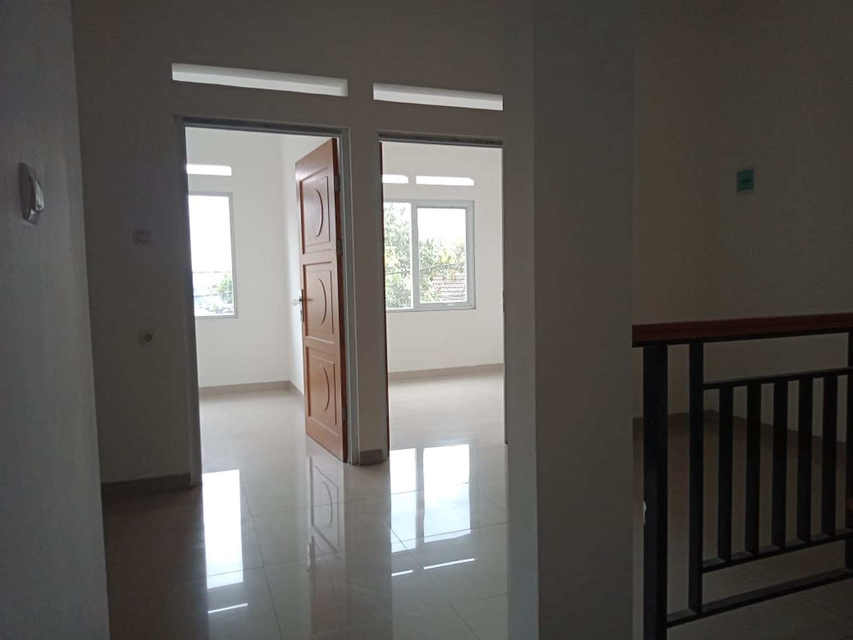 DIJUAL RUKO EXLUSIVE BANGUNAN BARU LOKASI STRATEGIS DI TENGAH2 KOTA DEKAT DG KAWASAN PENDIDIKAN & BISNIS